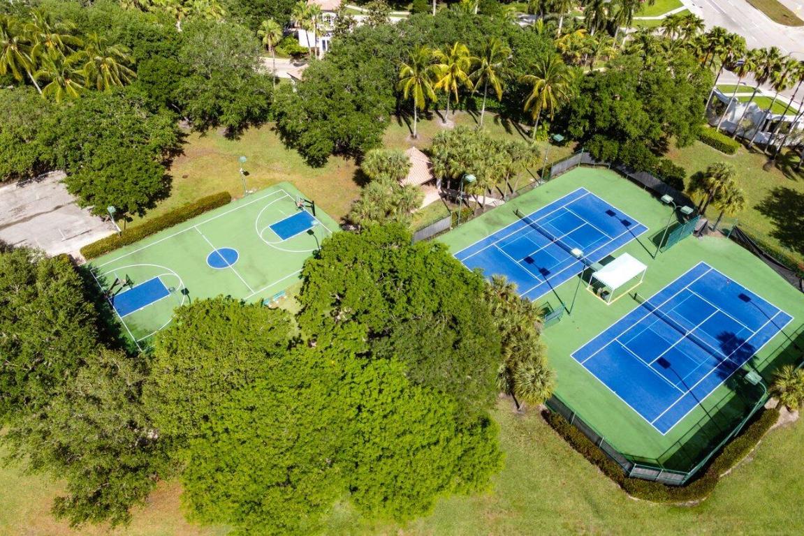 VILLAGES OF WINDSOR 2 - Residential