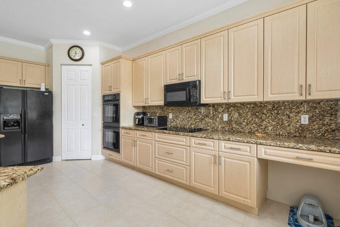 VILLAGES OF WINDSOR 2 - Residential