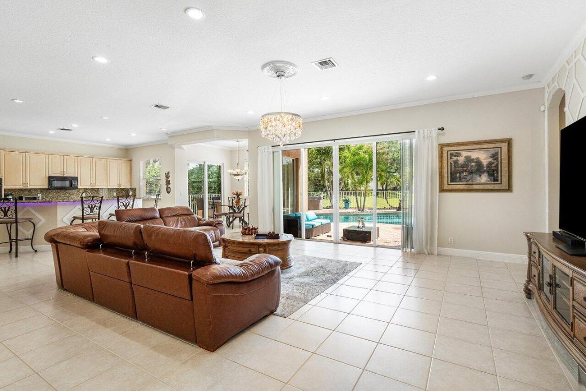 VILLAGES OF WINDSOR 2 - Residential