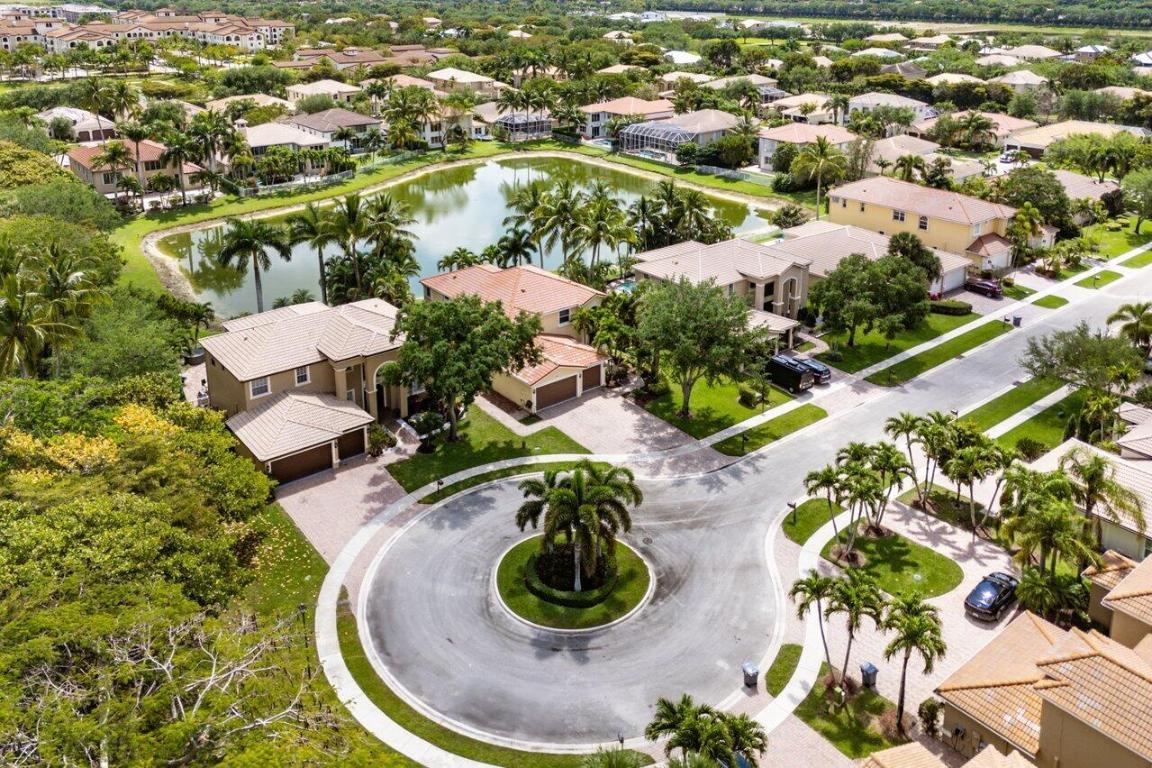 VILLAGES OF WINDSOR 2 - Residential