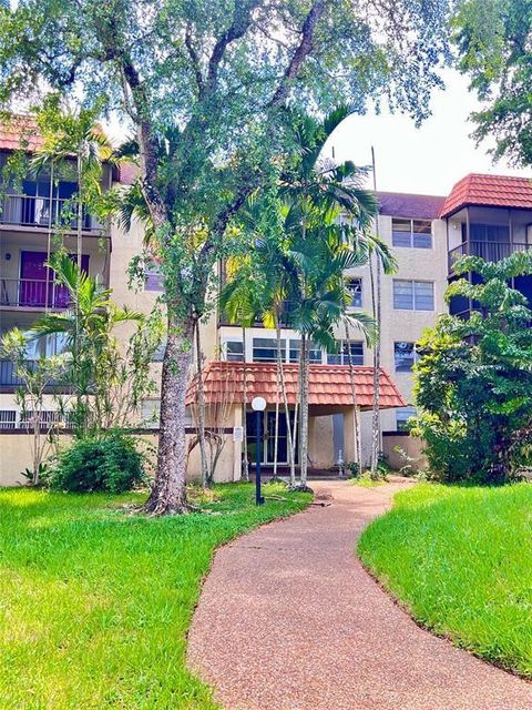 Tiny photo for 7000 NW 17th Street #109, Plantation, FL 33313 (MLS # F10555971)