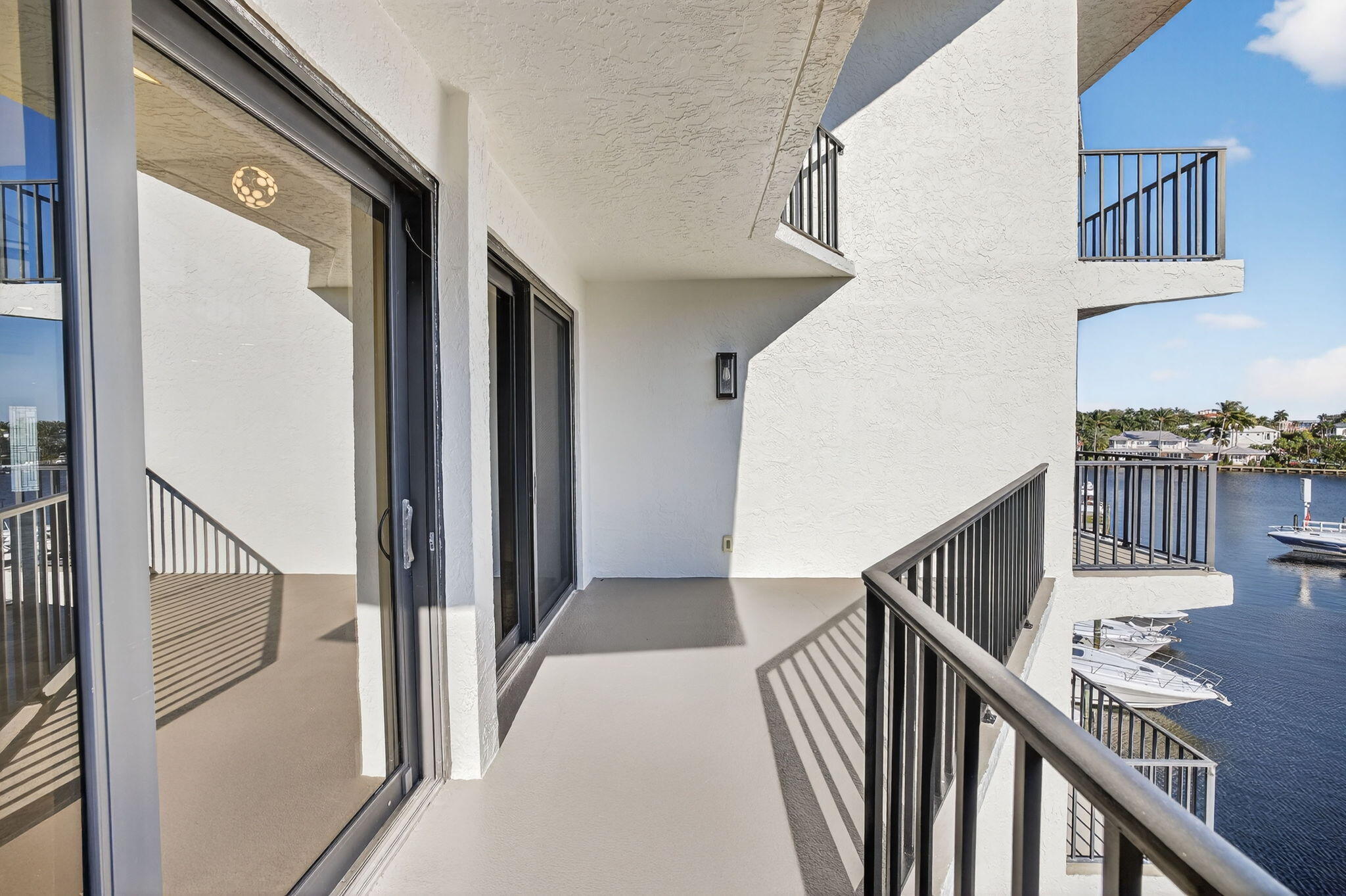 DELRAY HARBOR CLUB CONDO - Residential