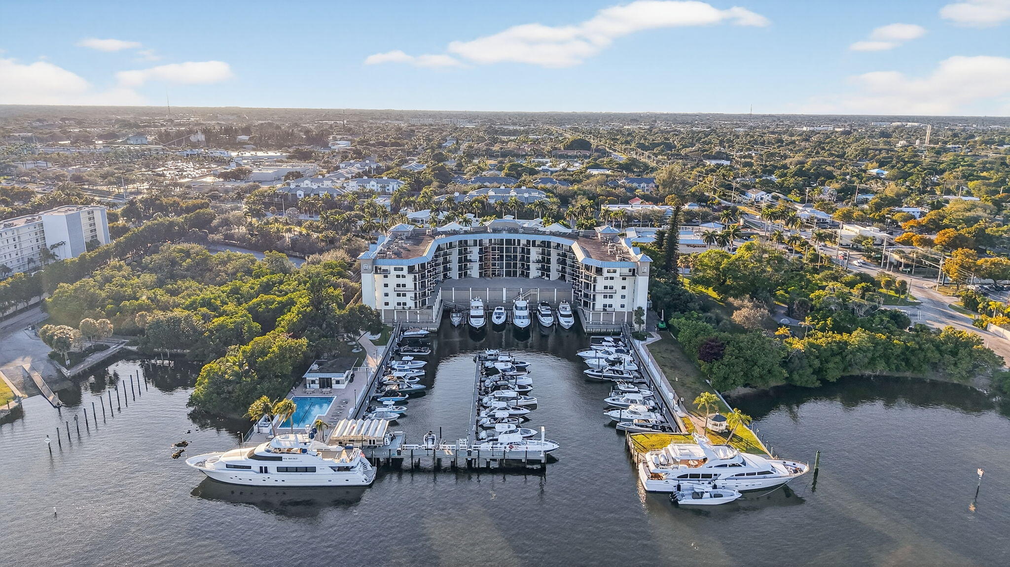 1035 S Federal Highway 402