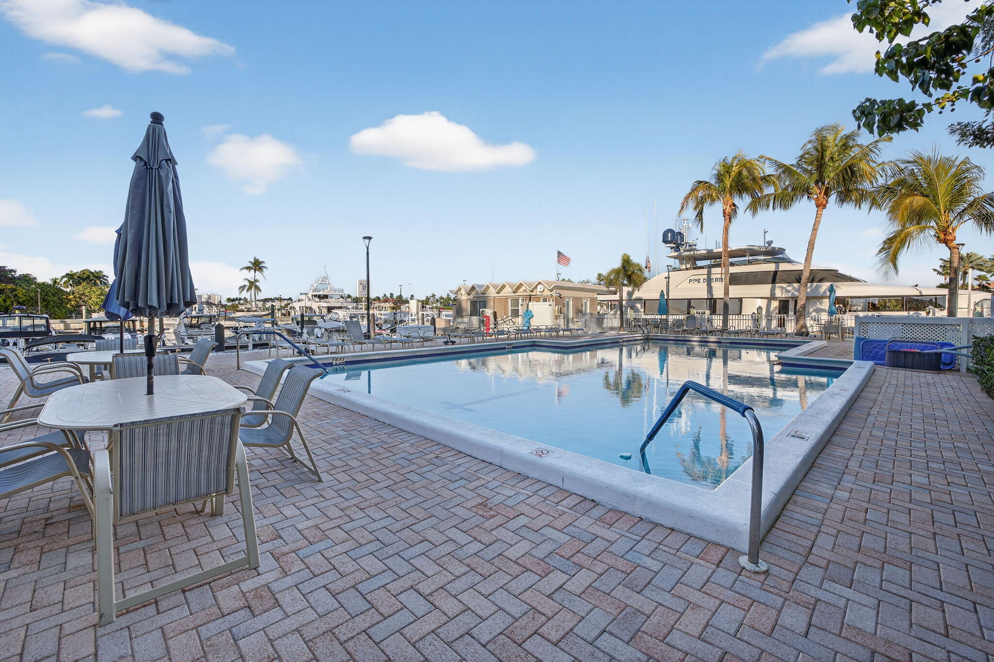DELRAY HARBOR CLUB CONDO - Residential