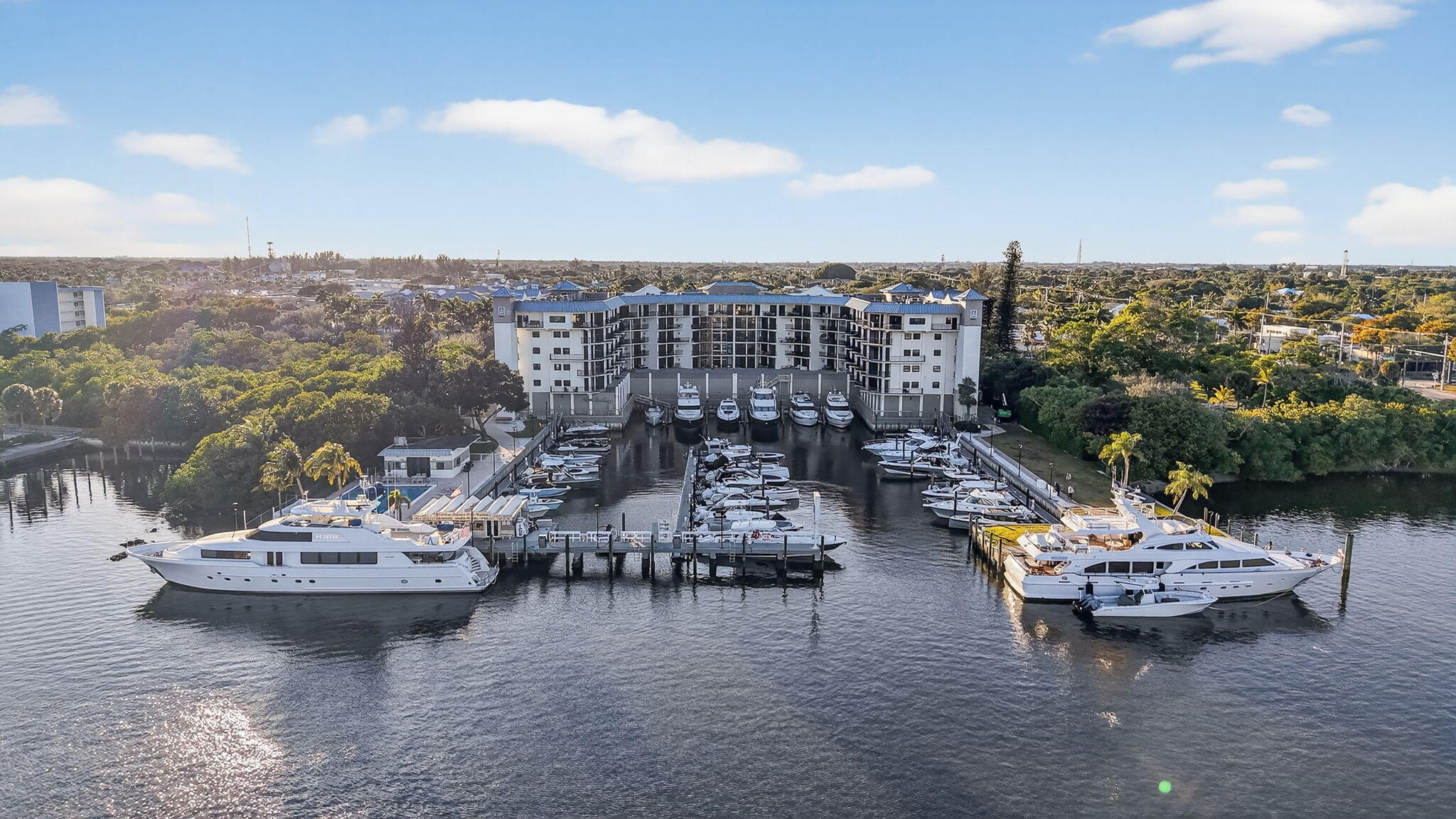 DELRAY HARBOR CLUB CONDO - Residential