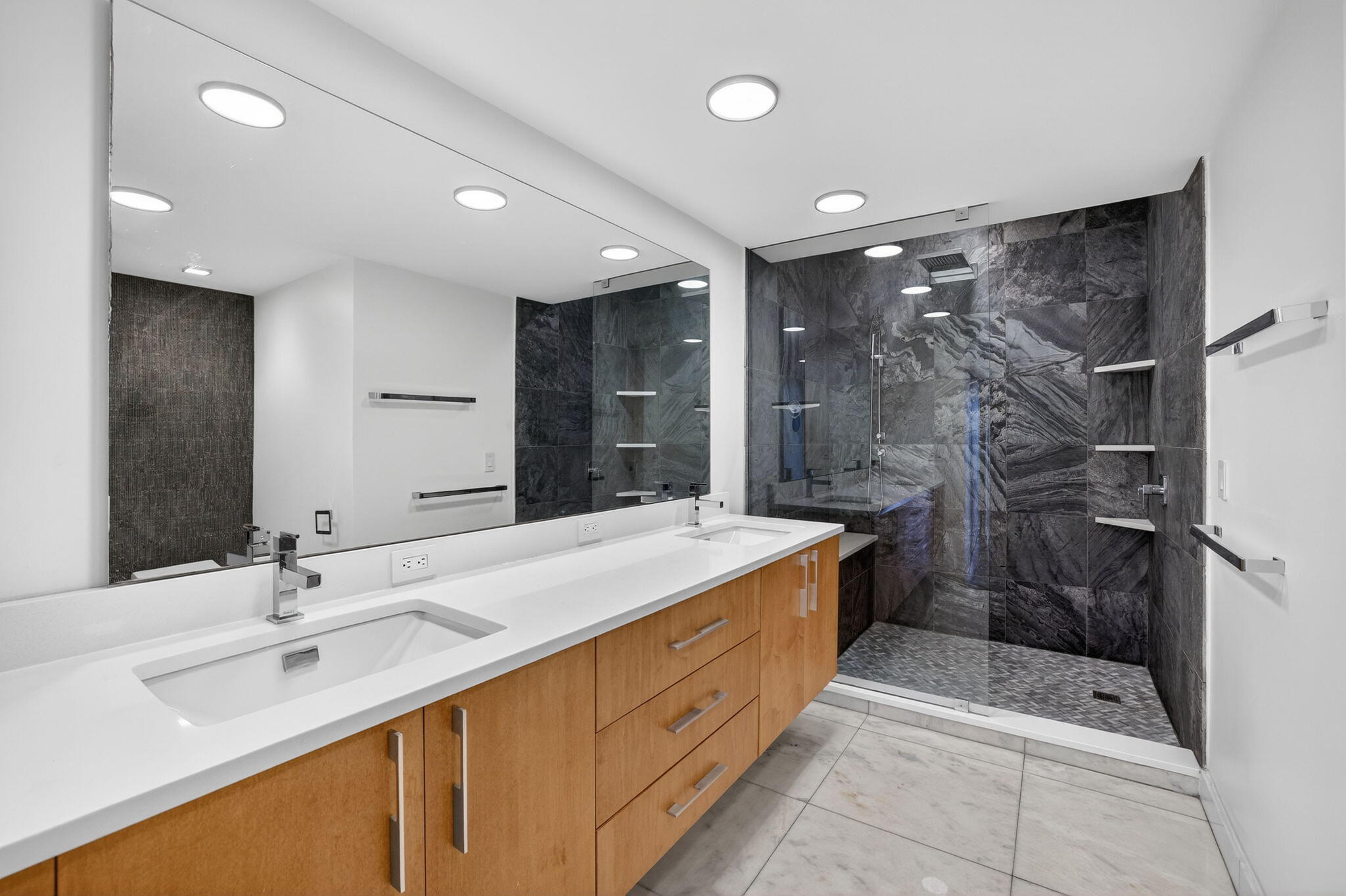 DELRAY HARBOR CLUB CONDO - Residential