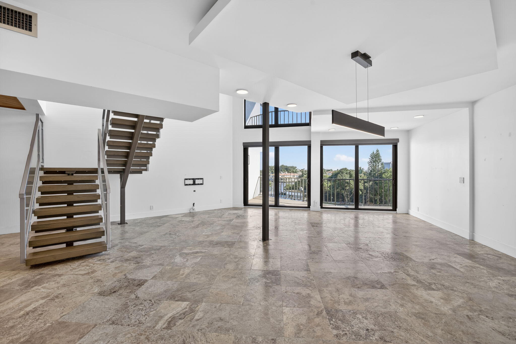 DELRAY HARBOR CLUB CONDO - Residential