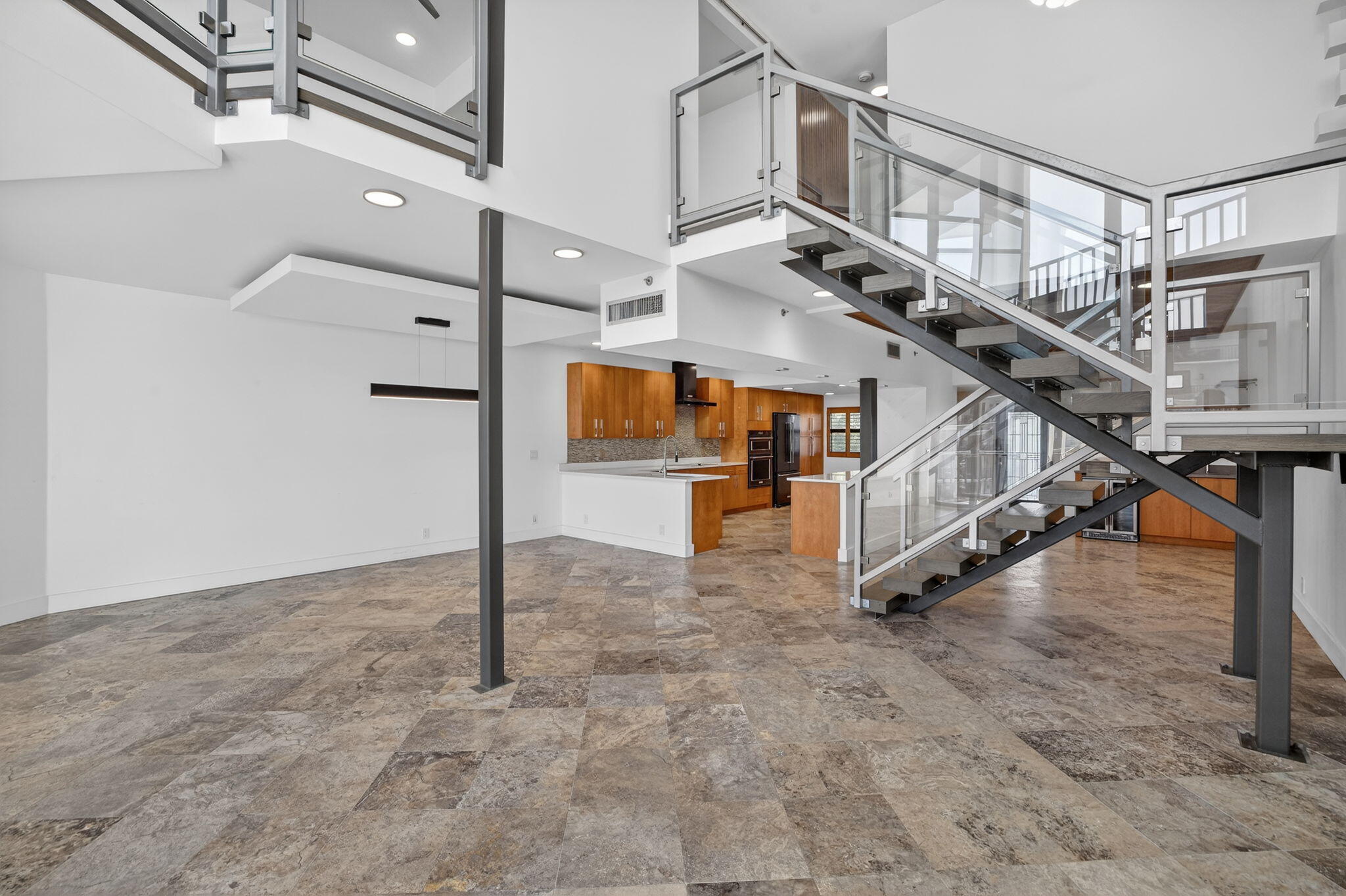 1035 S Federal Highway 402