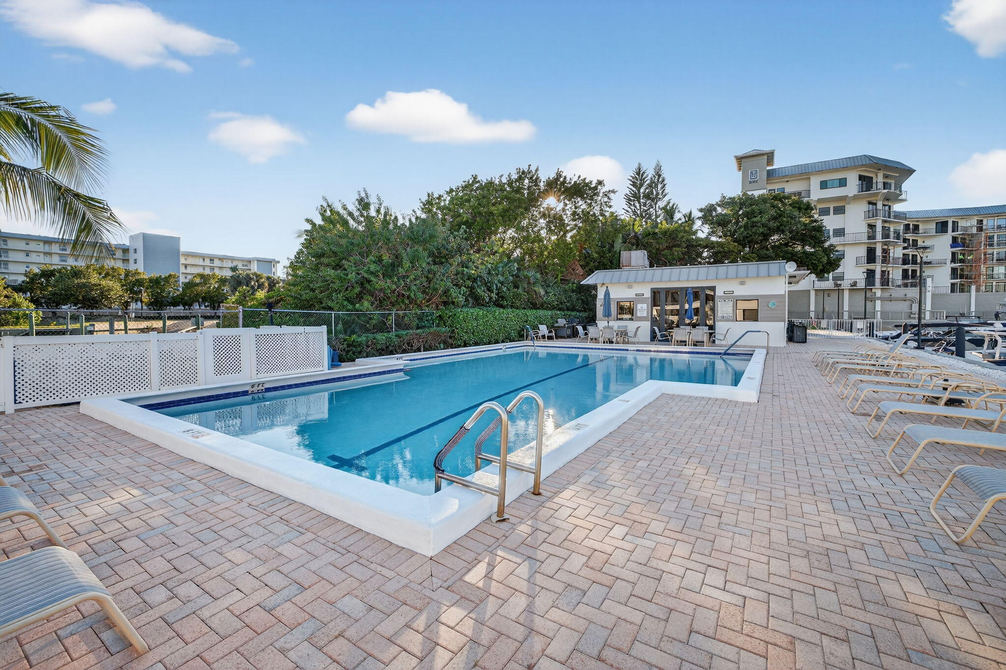 DELRAY HARBOR CLUB CONDO - Residential