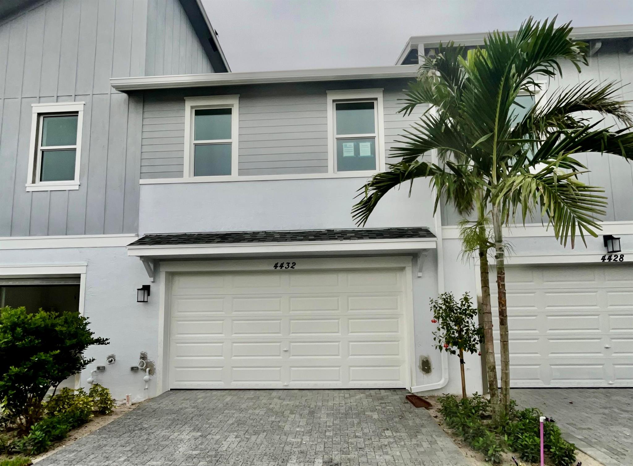 TERRACES OF WESTLAKE - Residential Lease