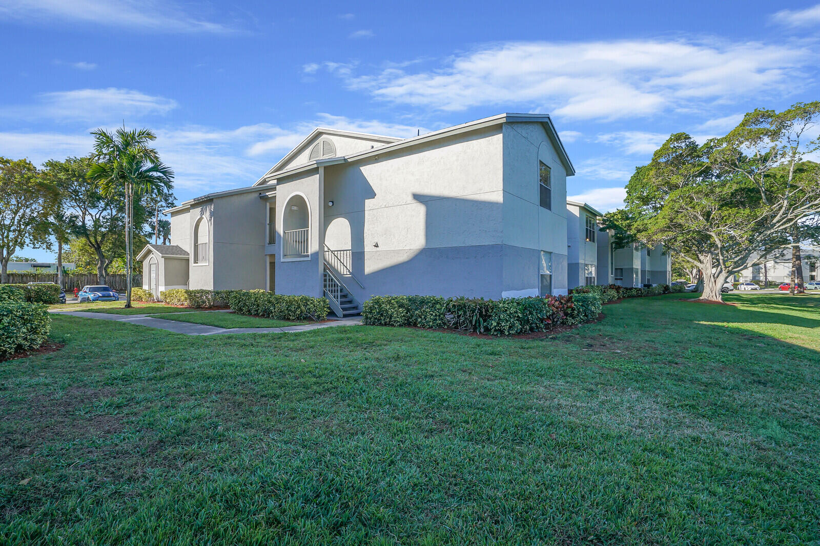 PONTE VERDE AT PALM BEACH LAKES CONDO - Residential Lease