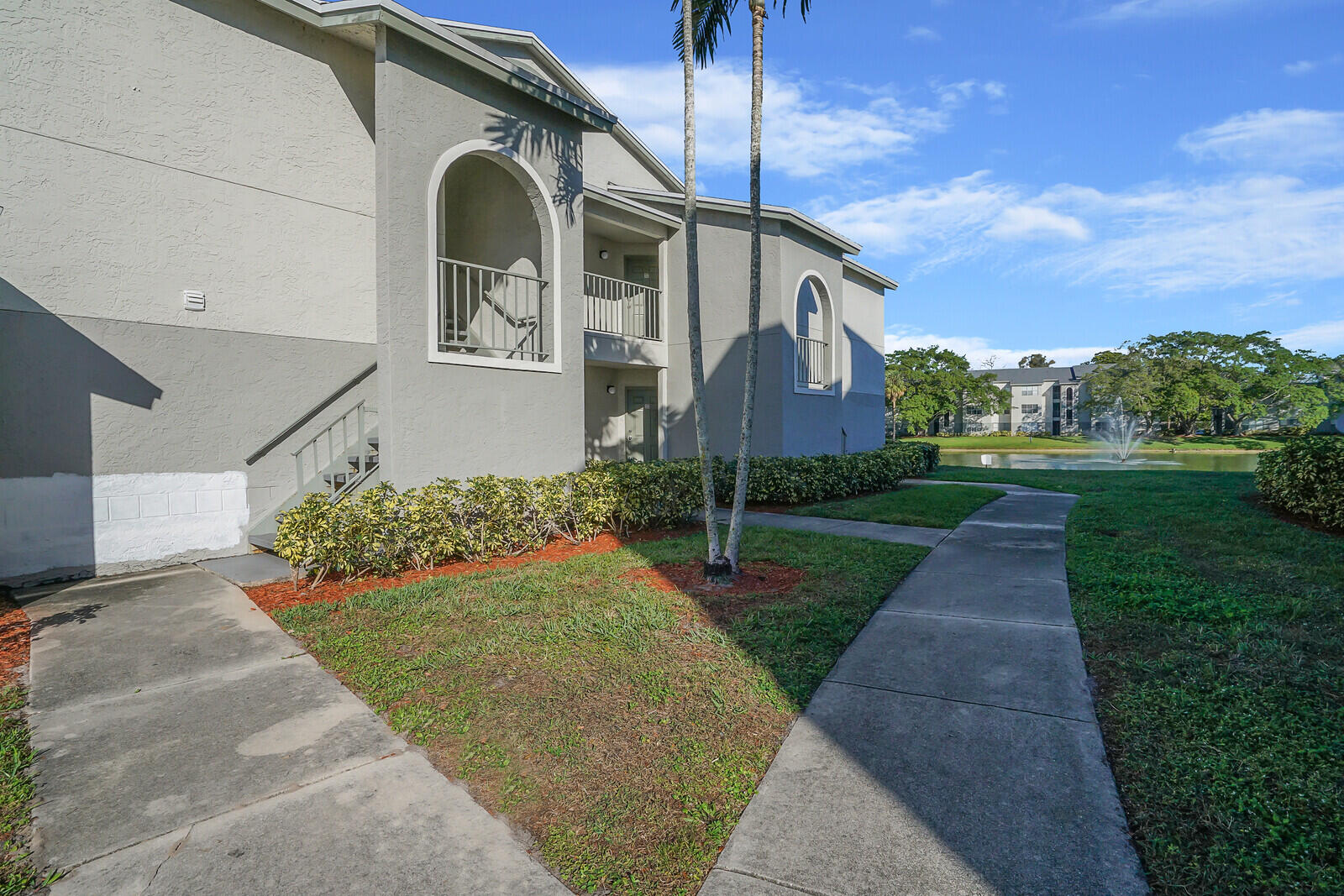 PONTE VERDE AT PALM BEACH LAKES CONDO - Residential Lease