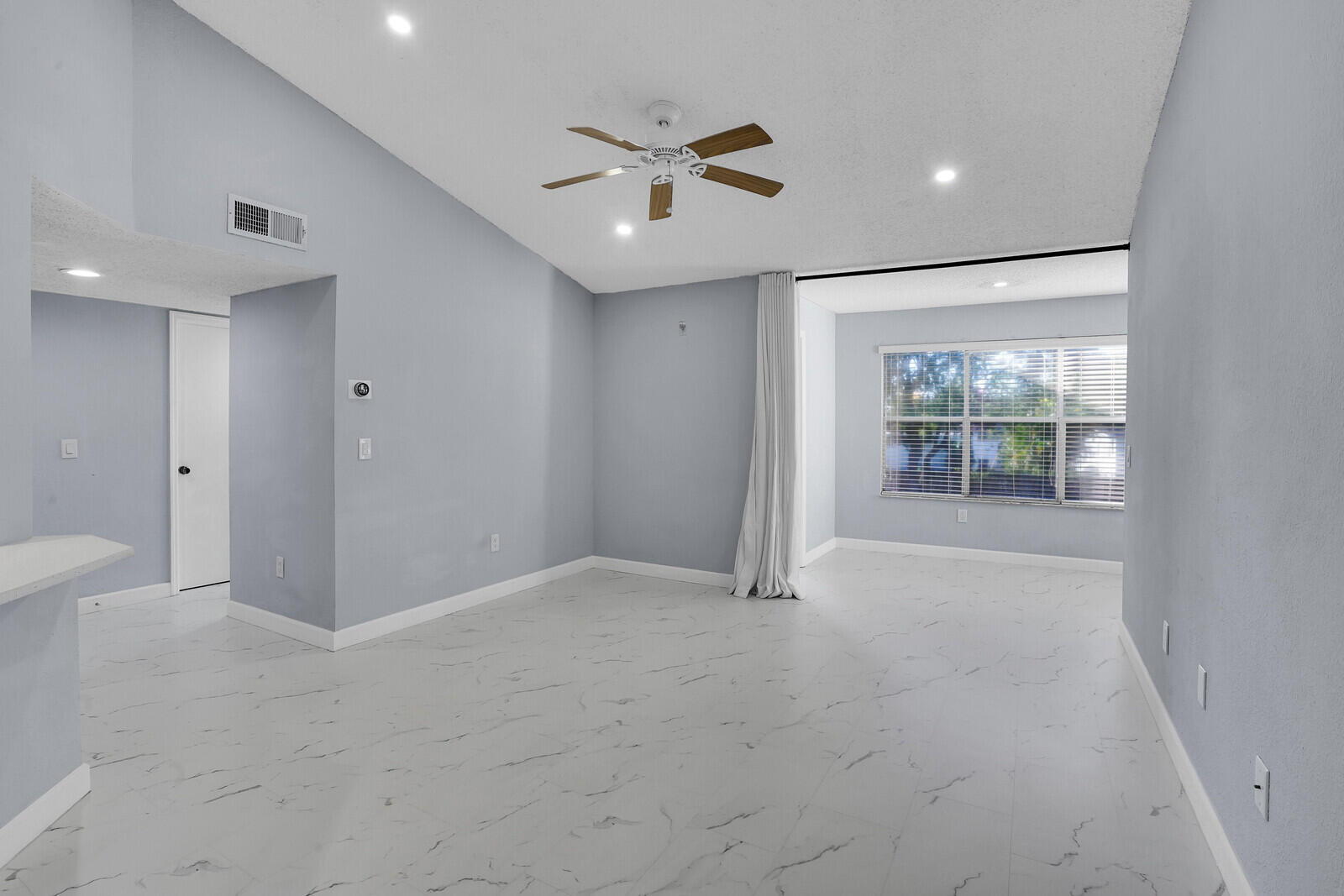 PONTE VERDE AT PALM BEACH LAKES CONDO - Residential Lease