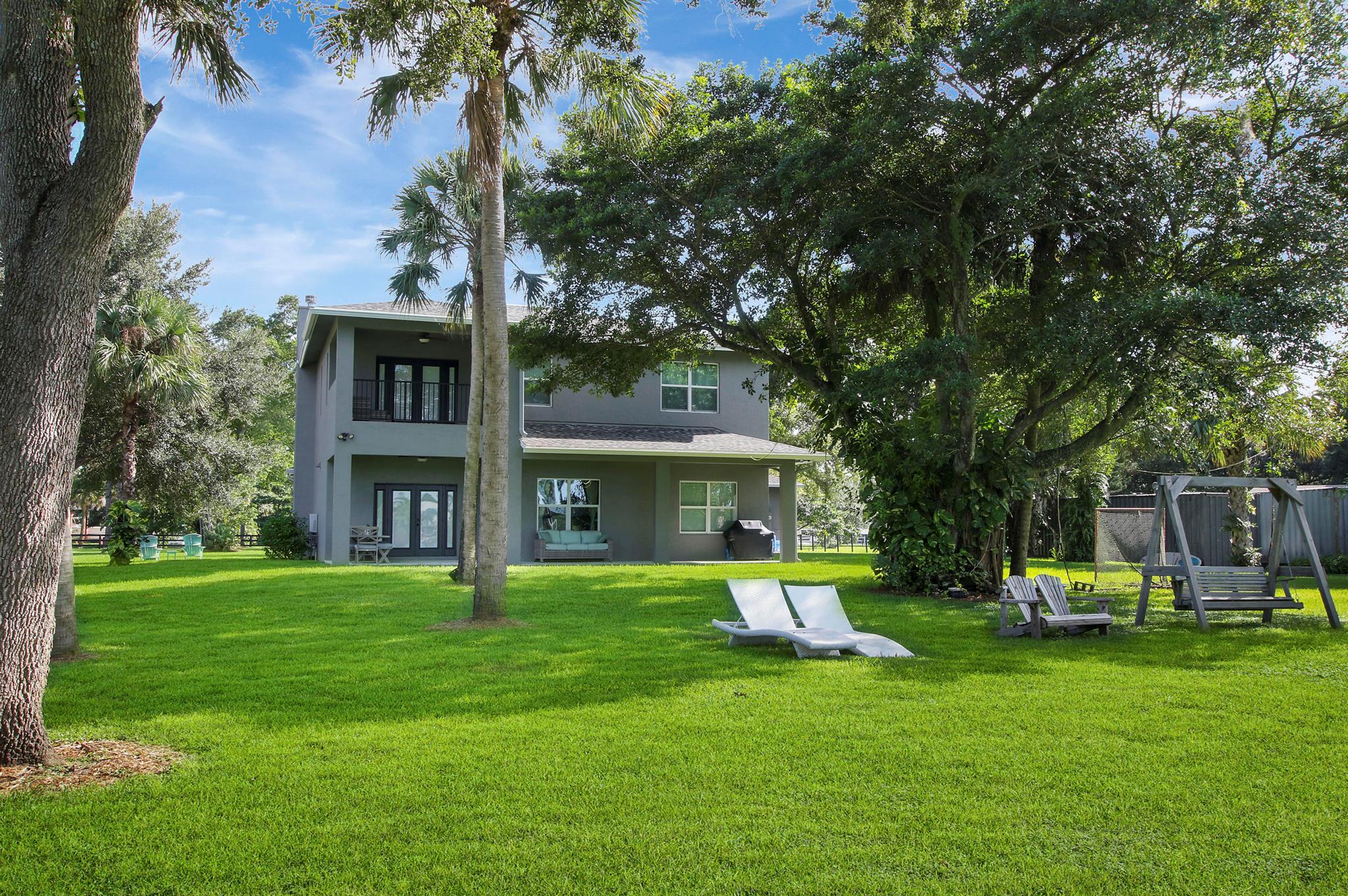 SQUARE LAKE - Residential