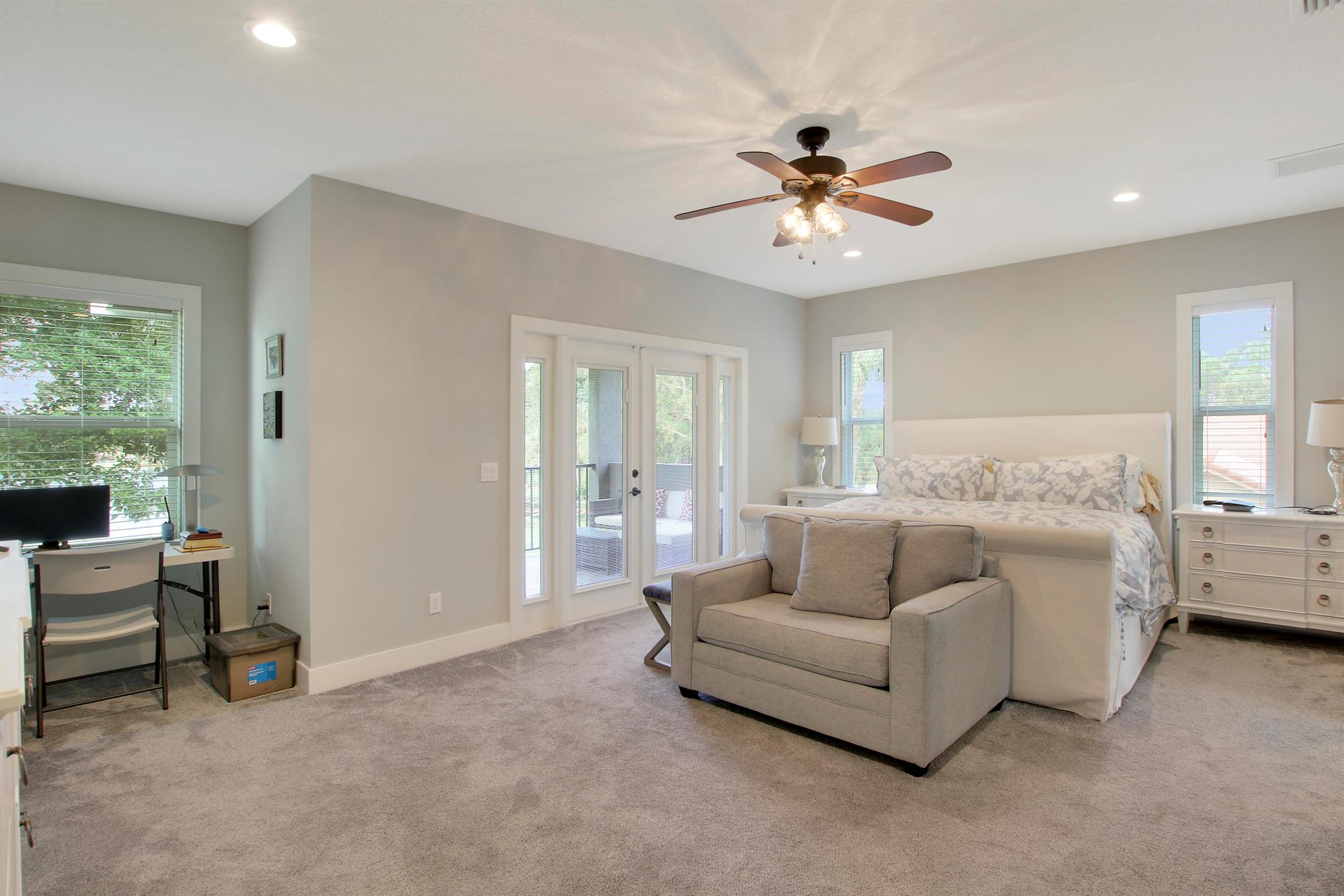 SQUARE LAKE - Residential