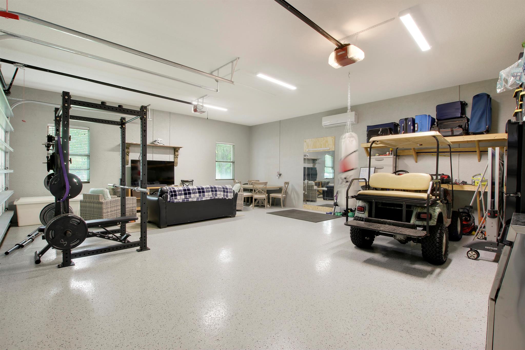 SQUARE LAKE - Residential