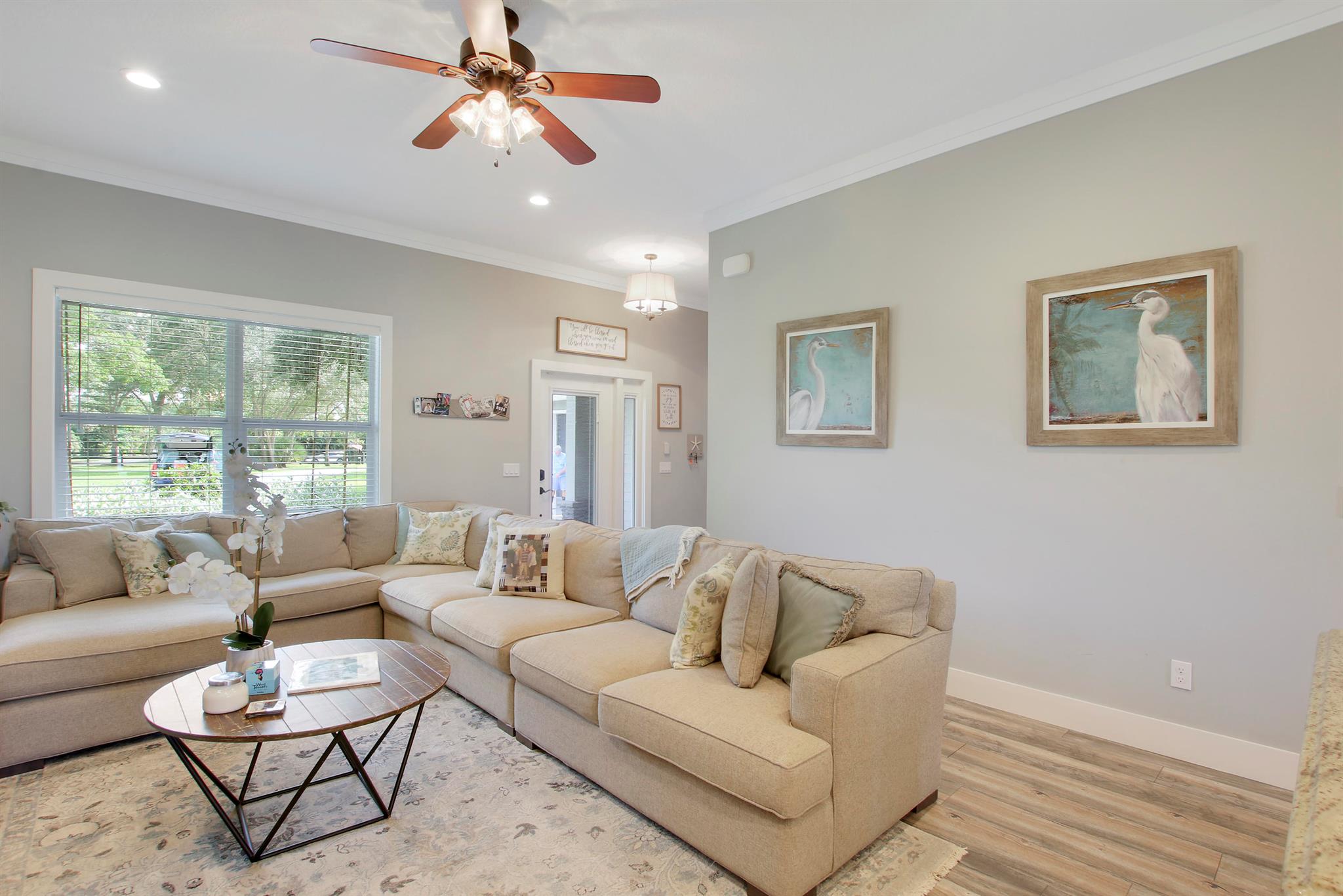 SQUARE LAKE - Residential