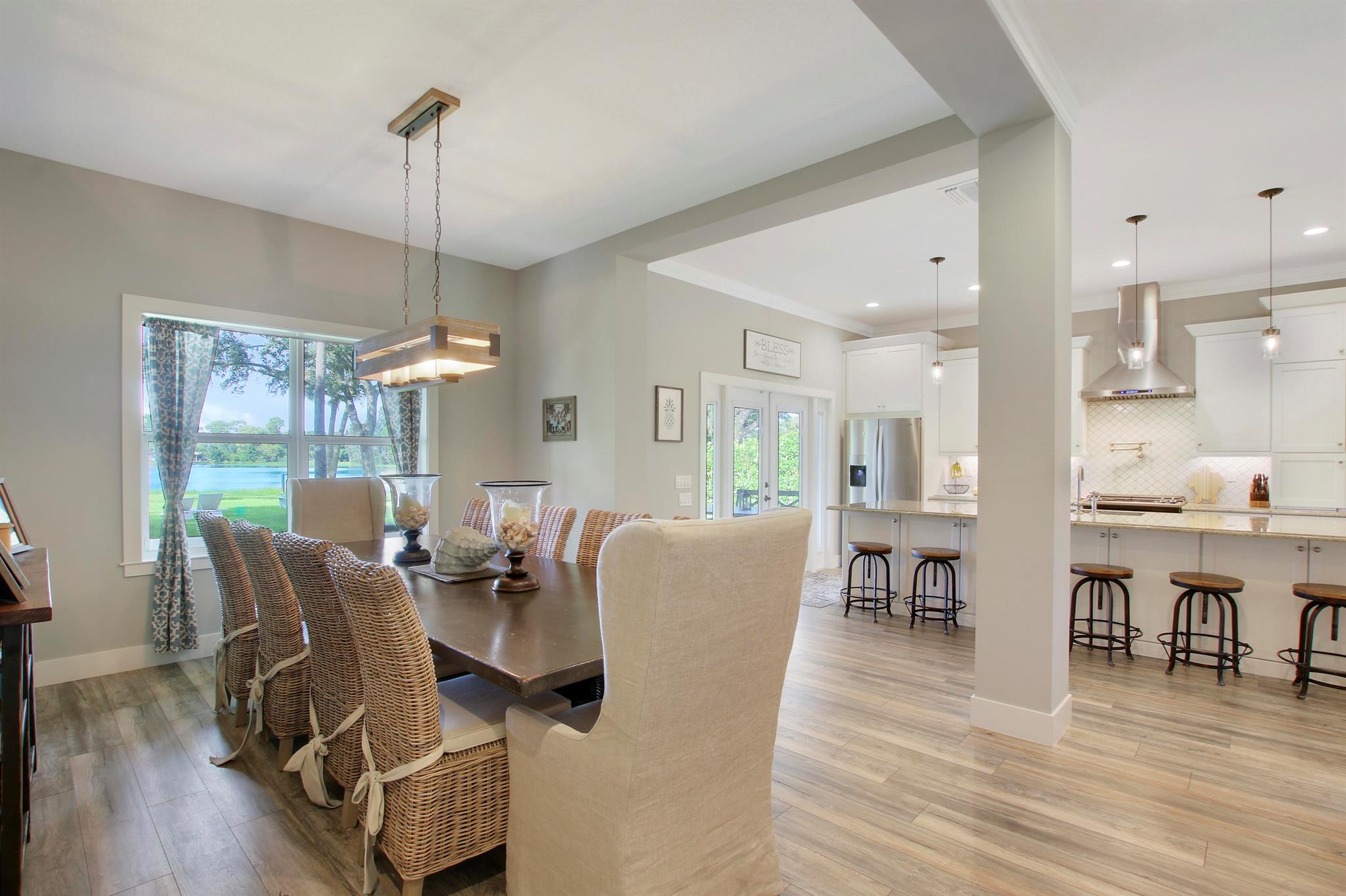 SQUARE LAKE - Residential