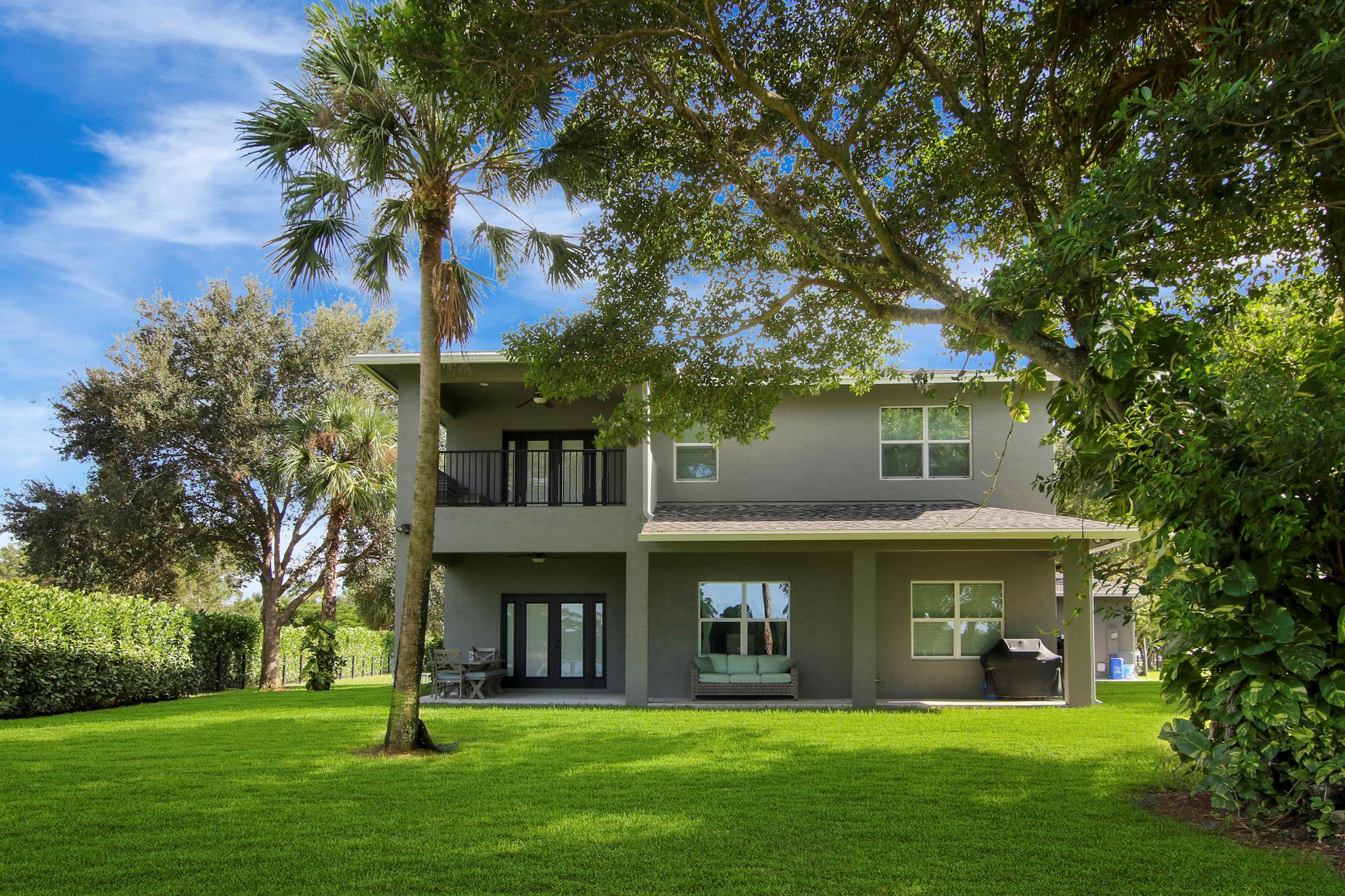 SQUARE LAKE - Residential