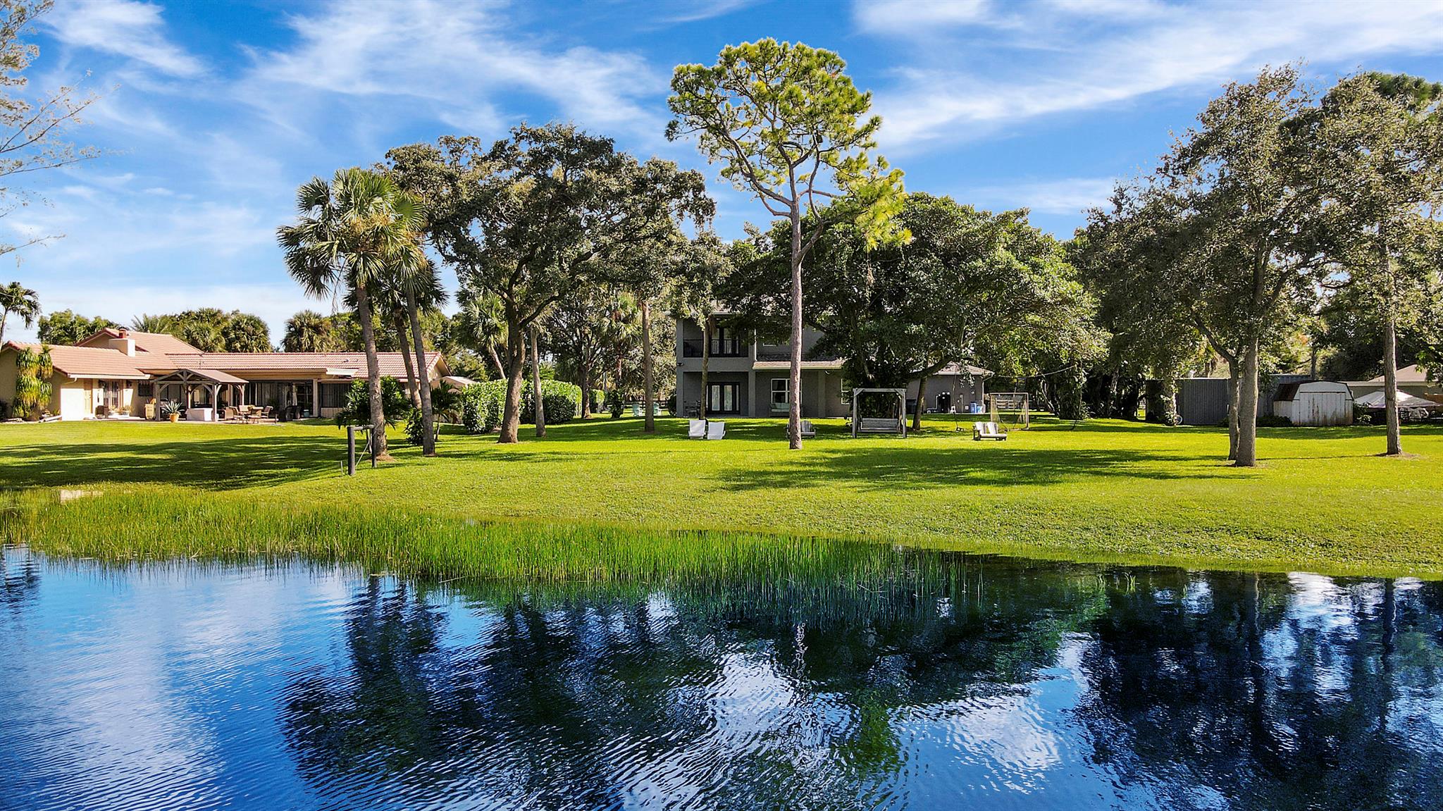 SQUARE LAKE - Residential