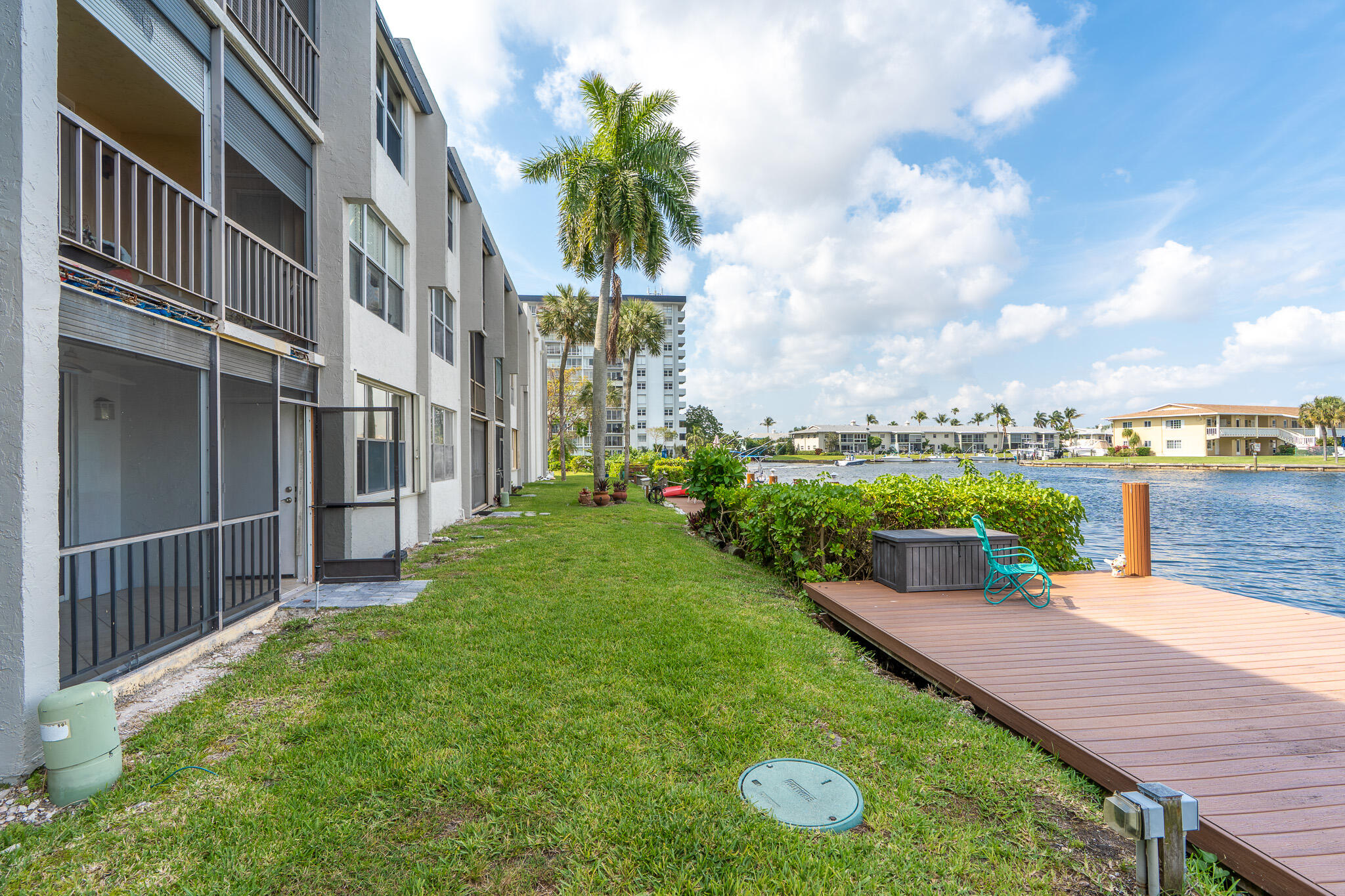 Island Club - Residential