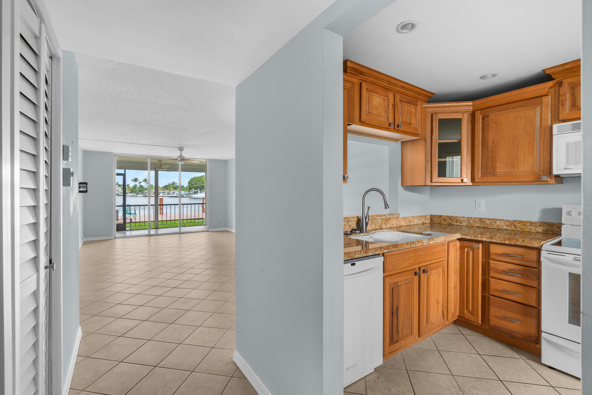 Island Club - Residential