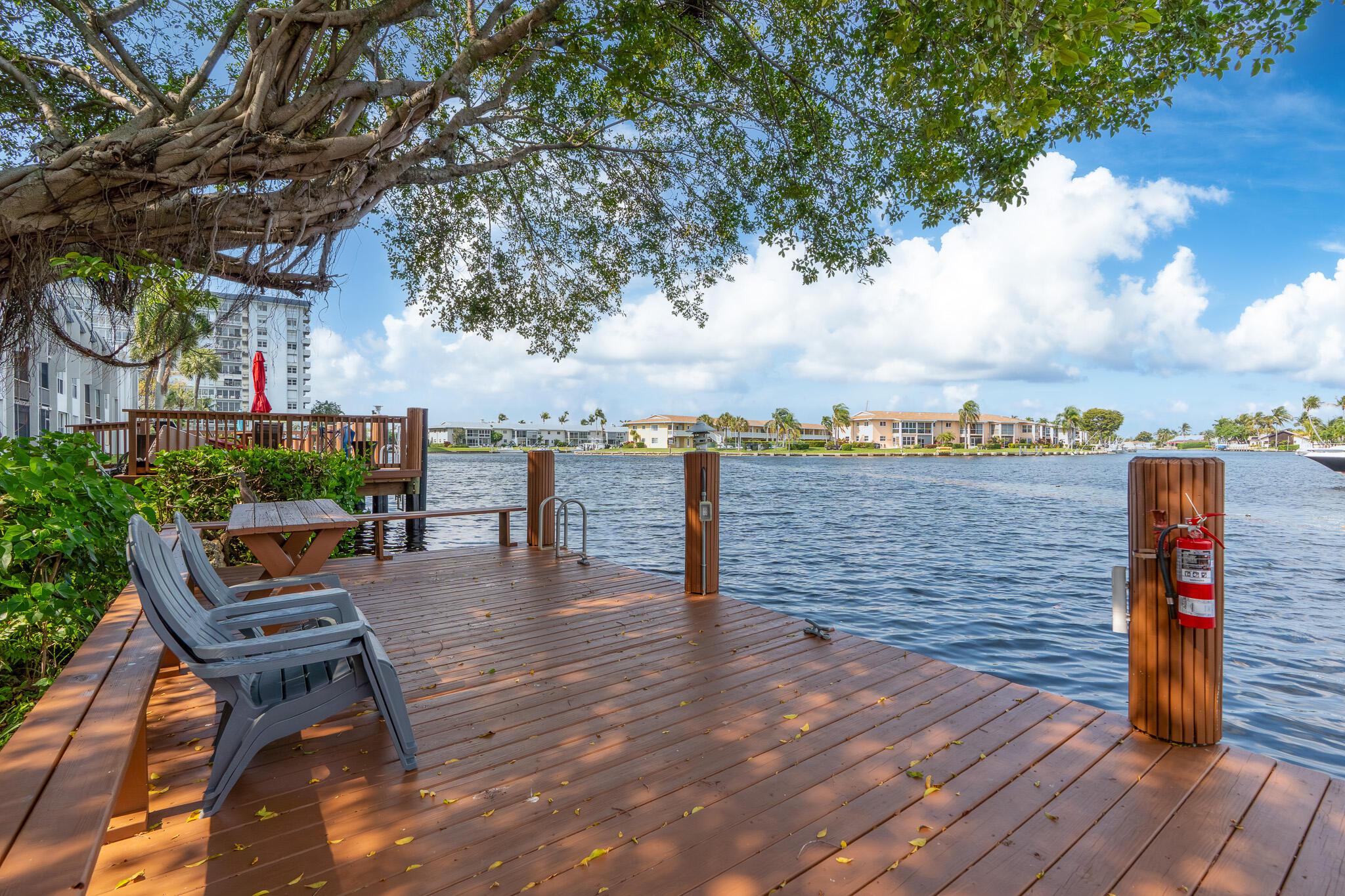 Island Club - Residential