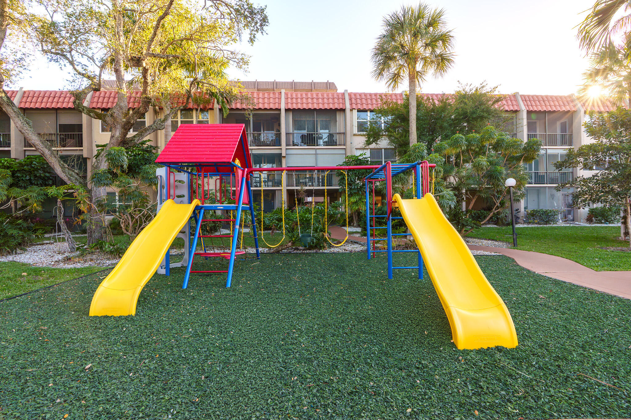 Island Club - Residential