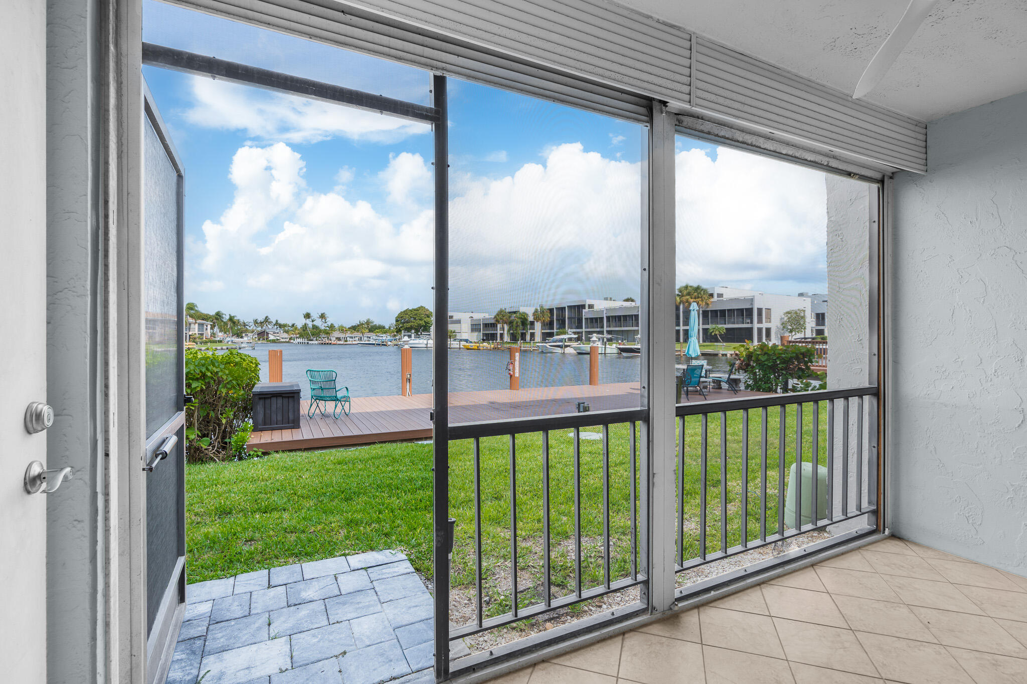 Island Club - Residential