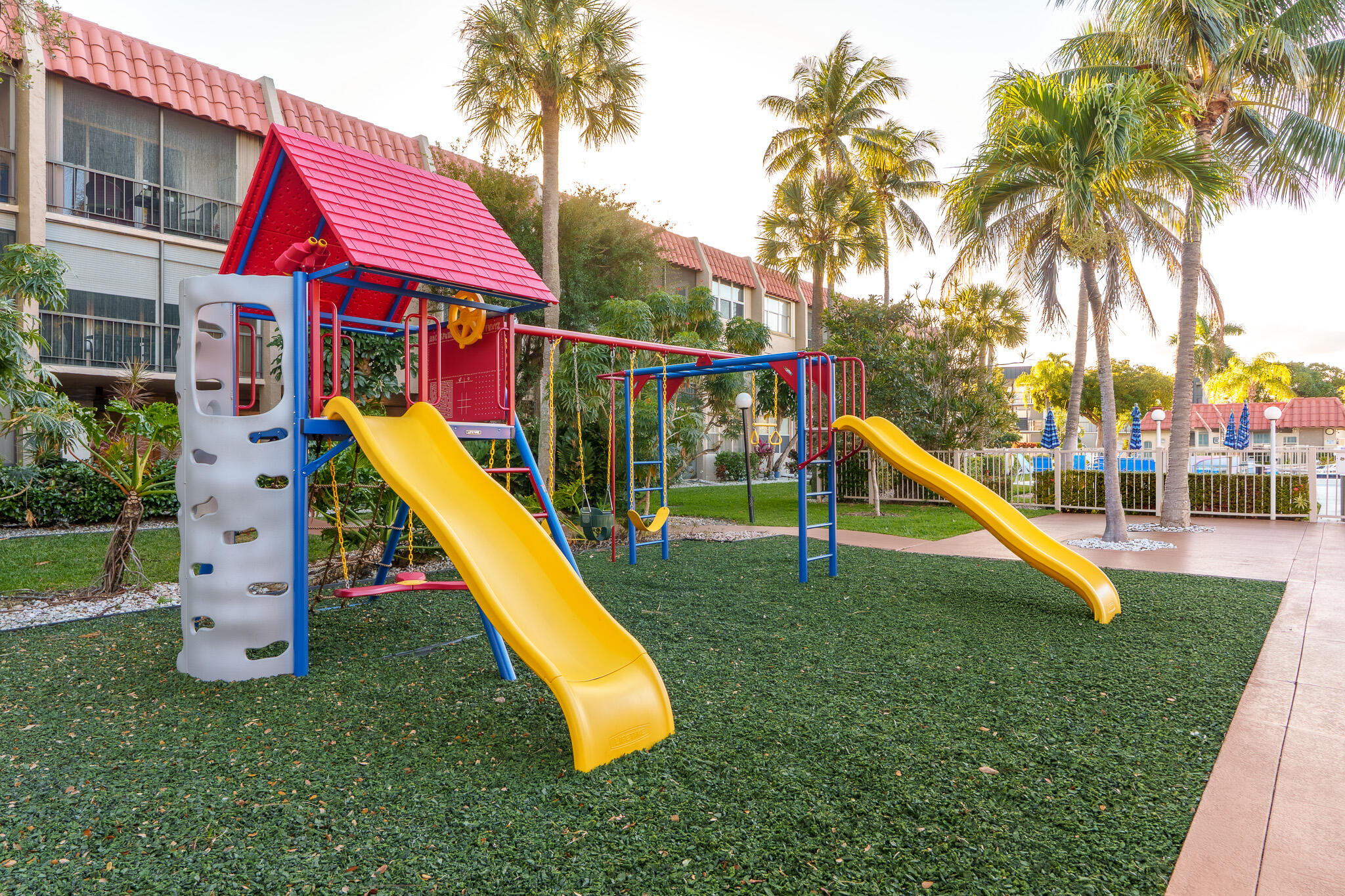 Island Club - Residential