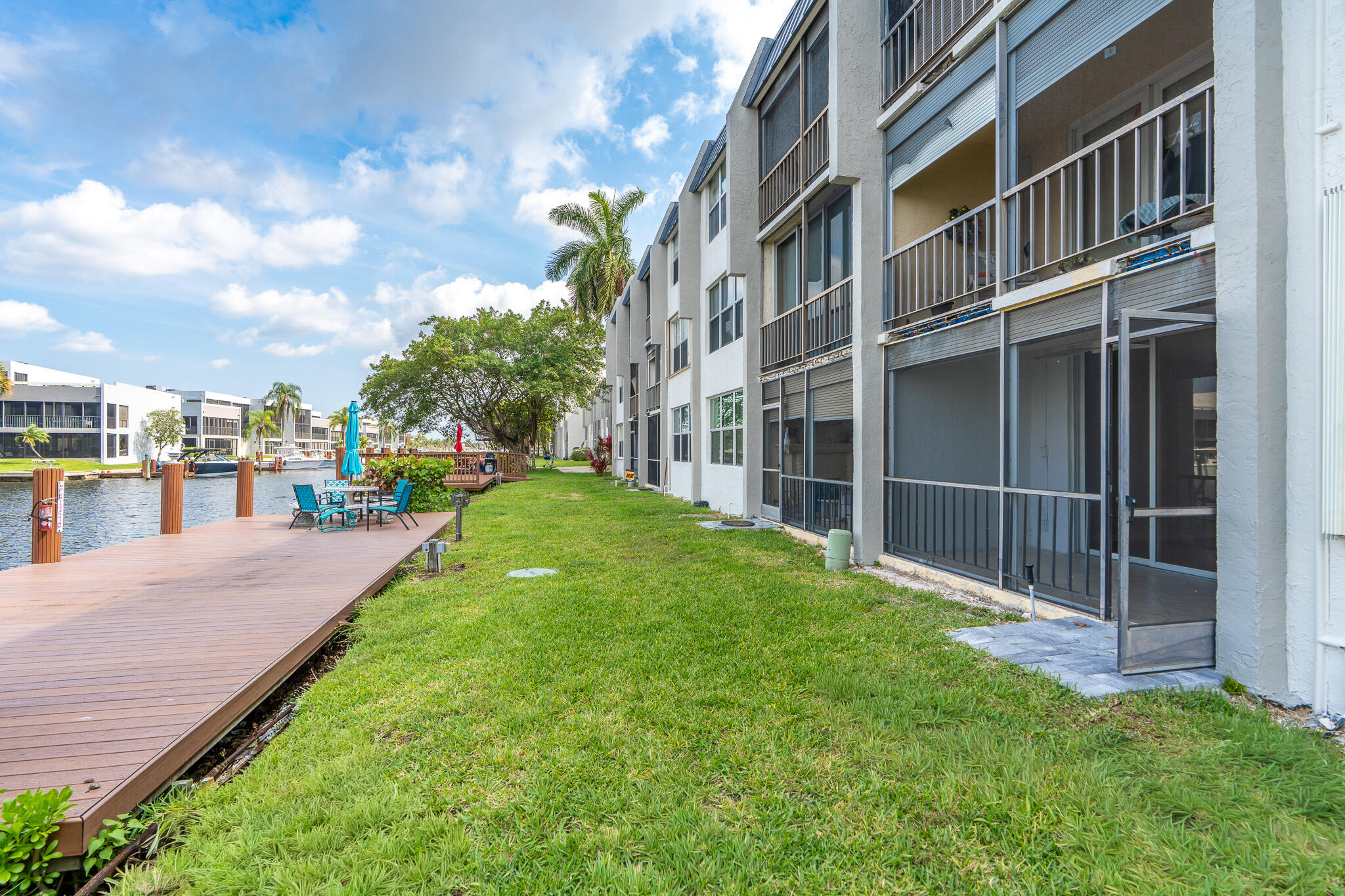 Island Club - Residential