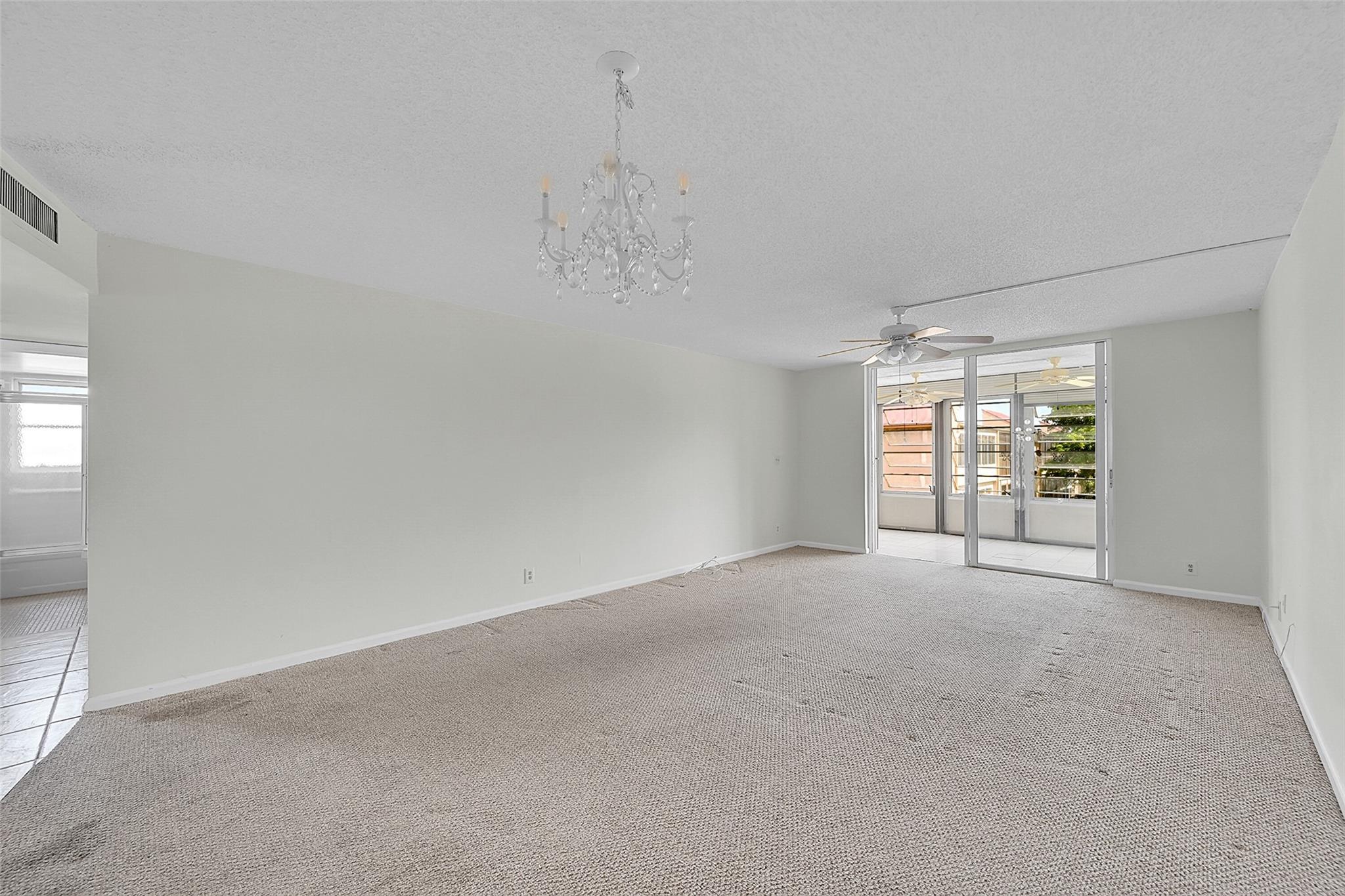 Palm Lakes Condo - Residential Lease