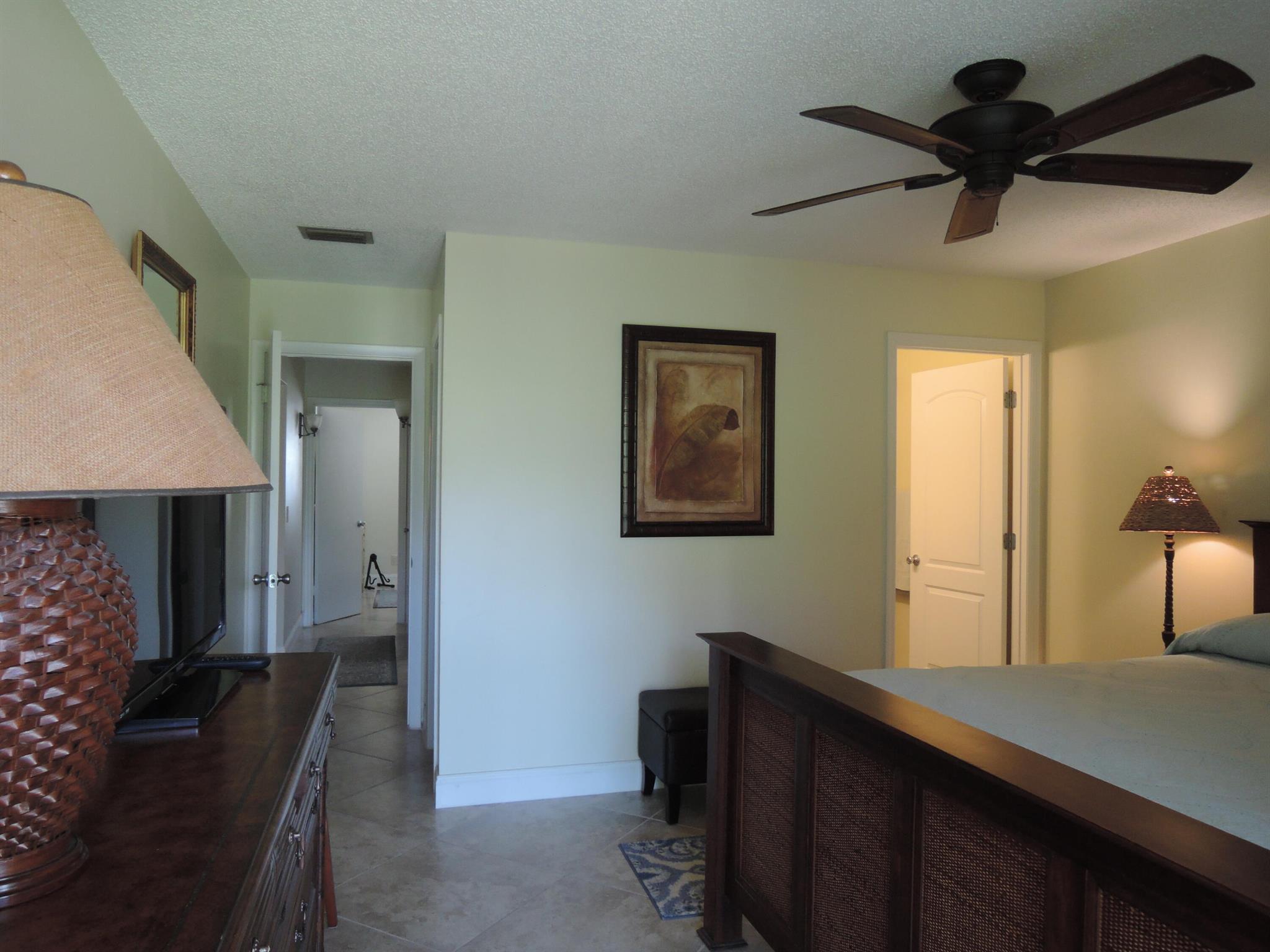Stuart, Florida 34994, United States, 2 Bedrooms Bedrooms, ,2 BathroomsBathrooms,Residential,Active,209605