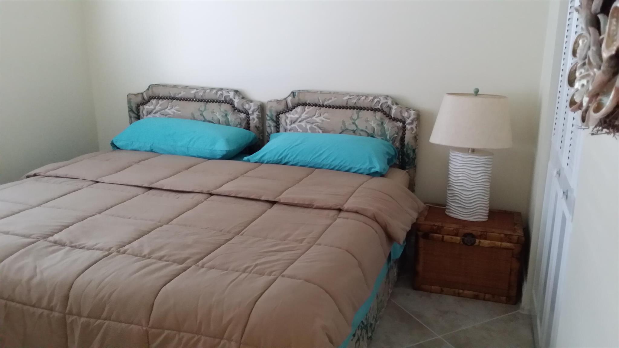 Stuart, Florida 34994, United States, 2 Bedrooms Bedrooms, ,2 BathroomsBathrooms,Residential,Active,209605