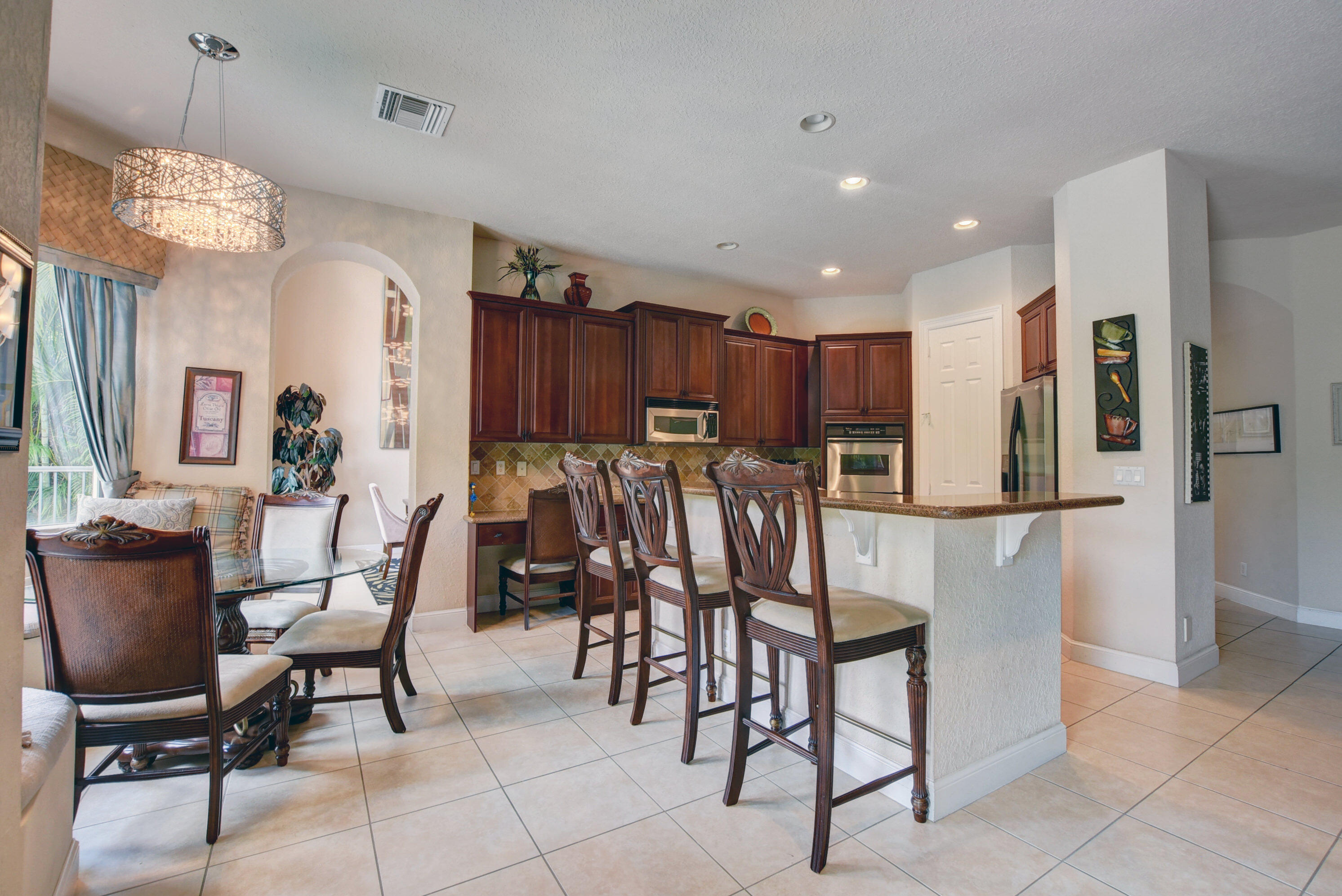Properties 3424 Collonade Drive