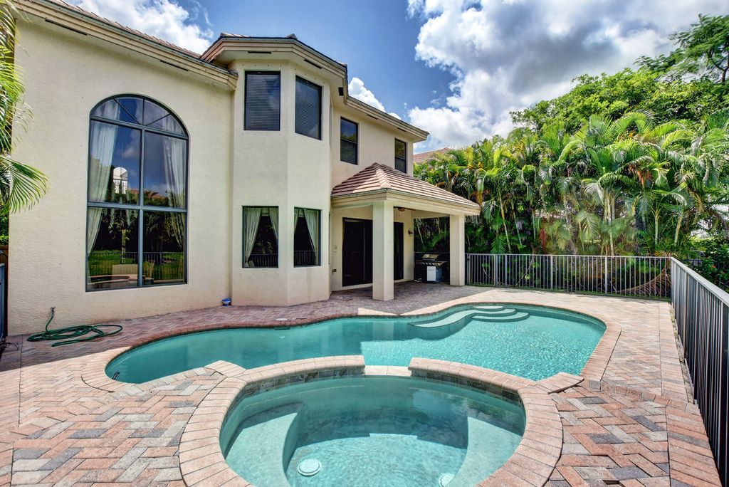 Photo of 3424 Collonade Drive, Wellington, FL 33449 (MLS # B26010805)