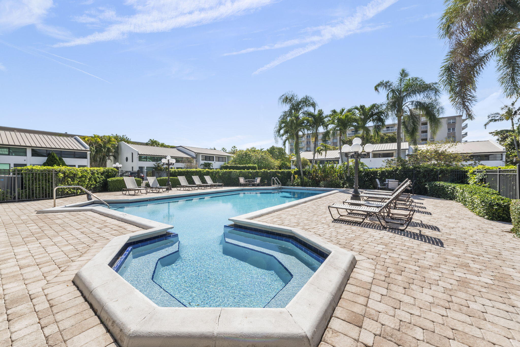 COBBLE EAST CONDO - Residential
