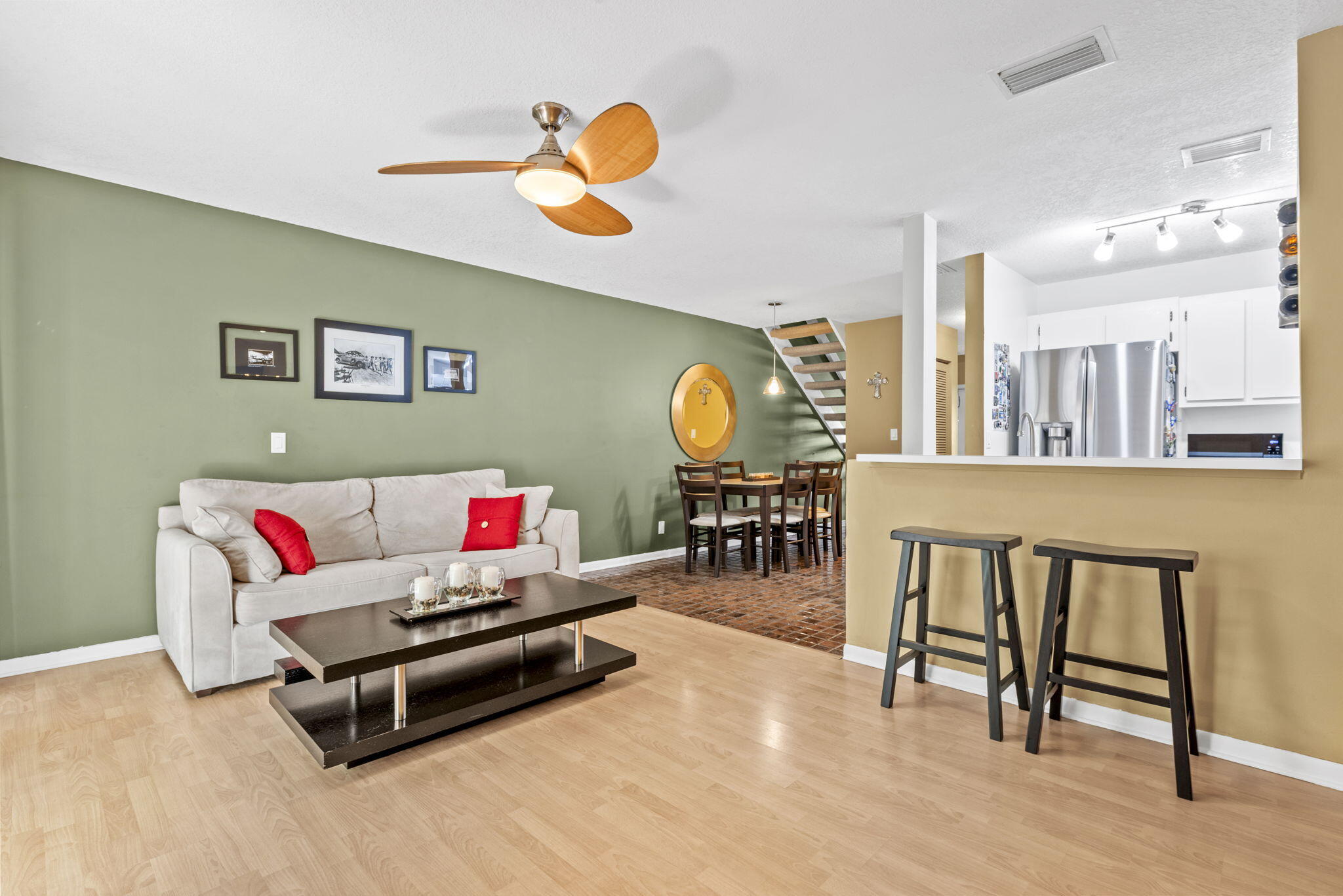 COBBLE EAST CONDO - Residential