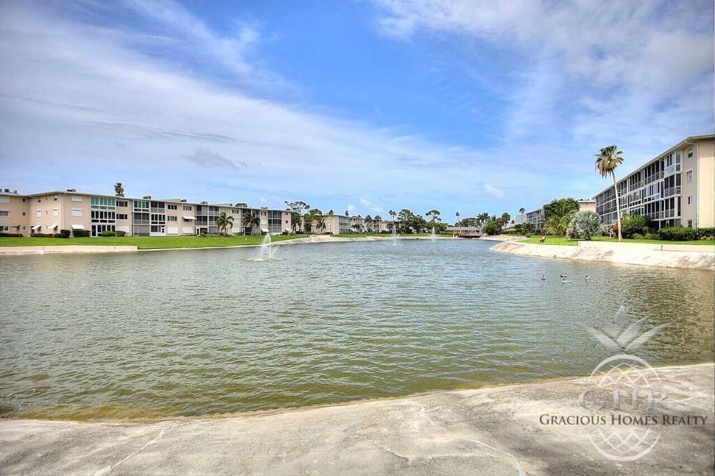 Photo of 2562 N Garden Dr Drive N #305, Lake Worth, FL 33461 (MLS # B26005299)