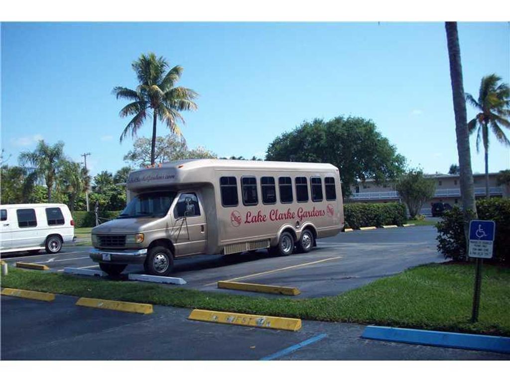 Photo of 2562 N Garden Dr Drive N #305, Lake Worth, FL 33461 (MLS # B26005299)