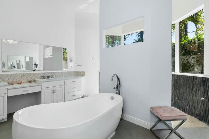 SADDLE TRAIL PARK OF WELLINGTON - Residential