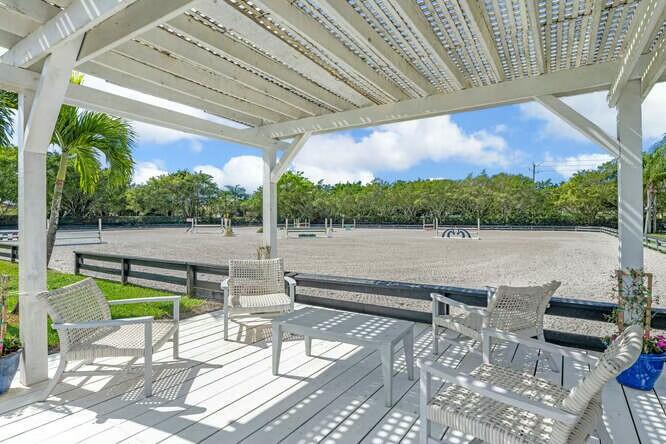 SADDLE TRAIL PARK OF WELLINGTON - Residential