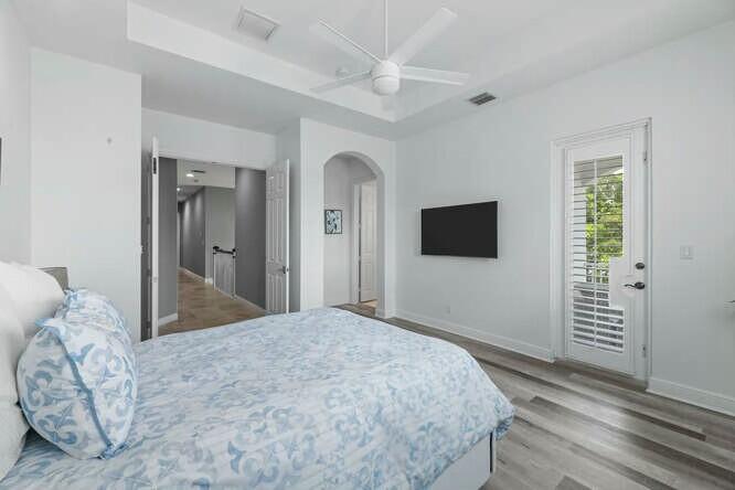 SADDLE TRAIL PARK OF WELLINGTON - Residential