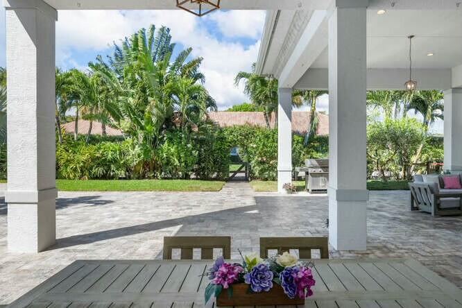 SADDLE TRAIL PARK OF WELLINGTON - Residential