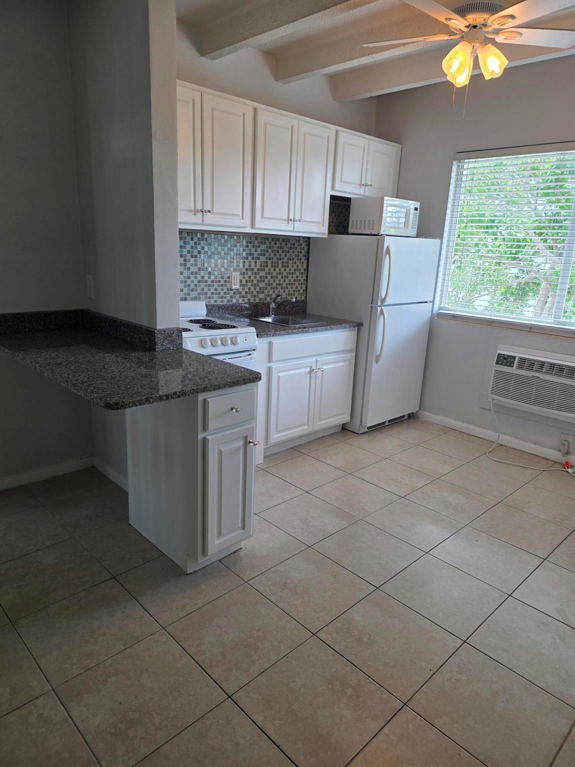 PALM BEACH SHORES - Residential Lease