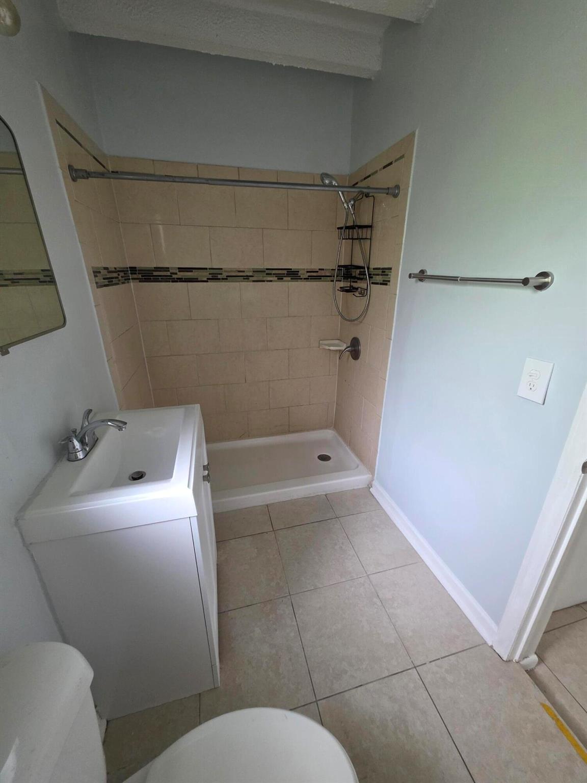 PALM BEACH SHORES - Residential Lease