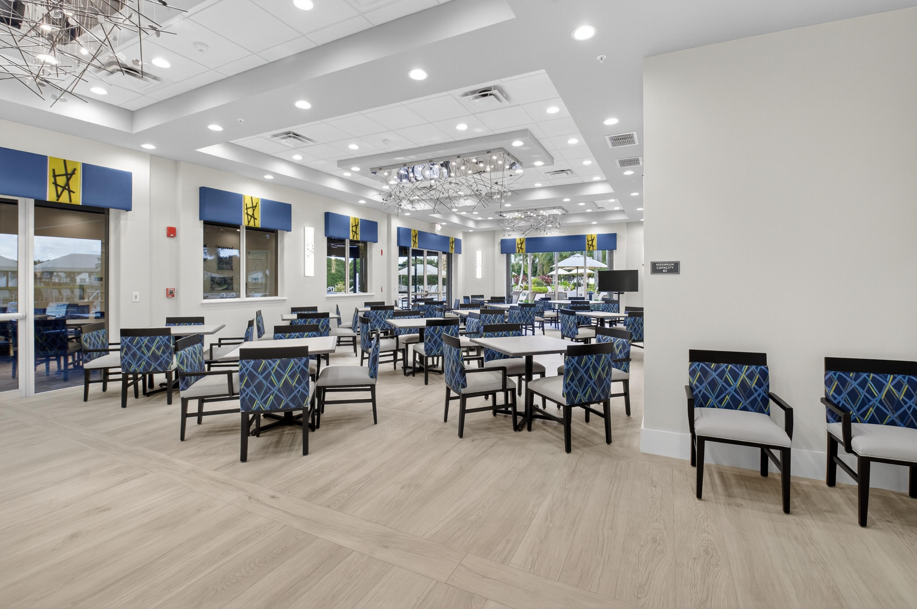 VALENCIA FALLS - Residential