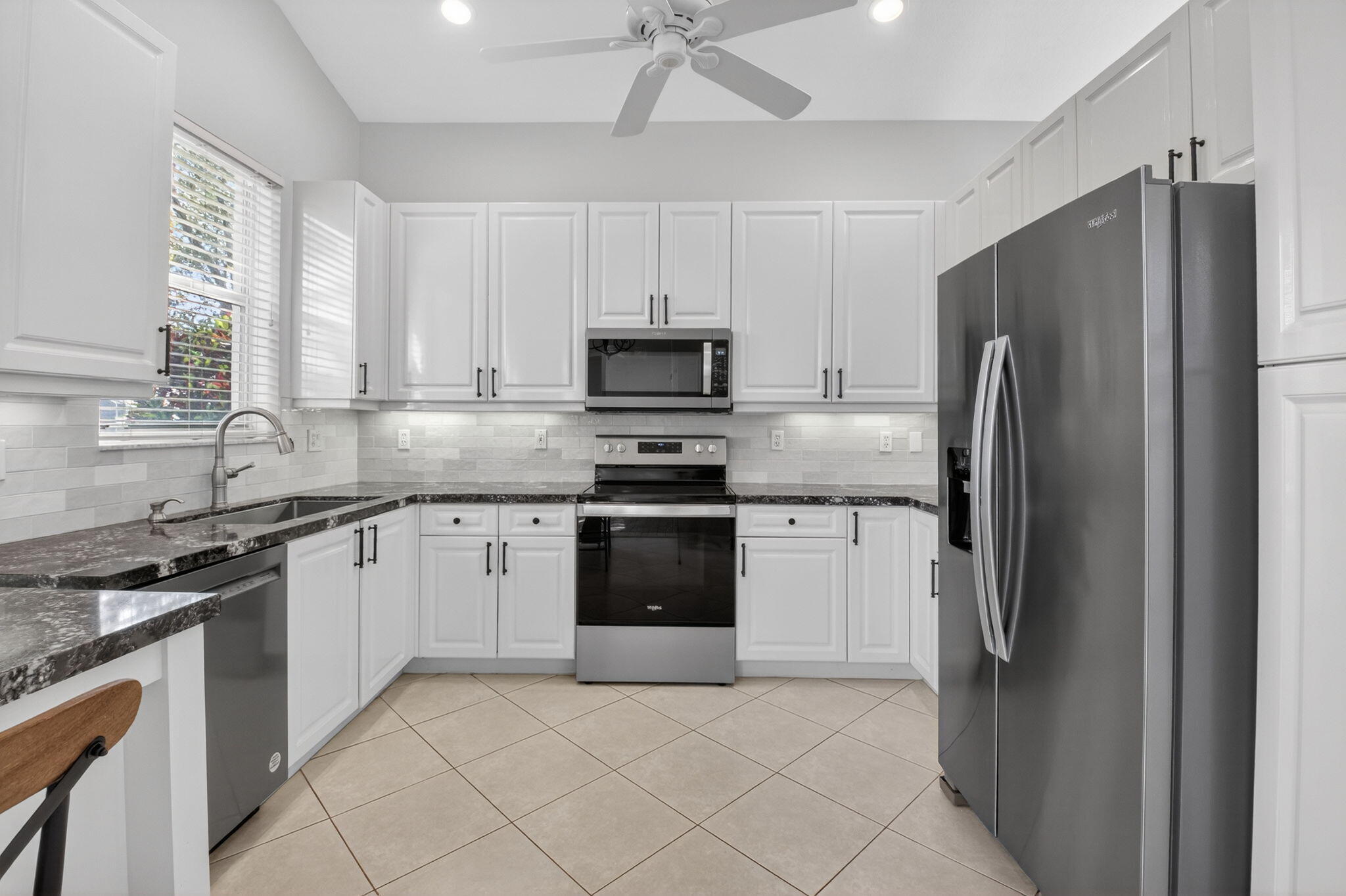 VALENCIA FALLS - Residential