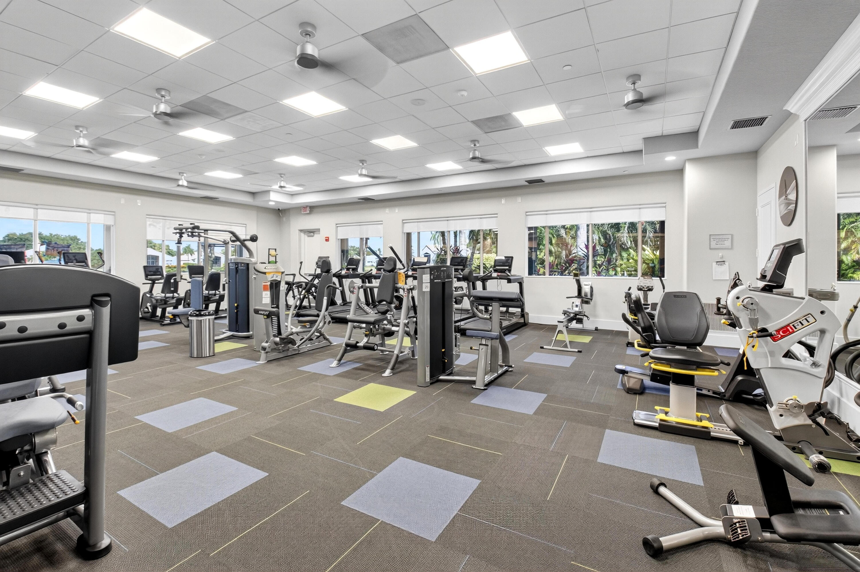 VALENCIA FALLS - Residential