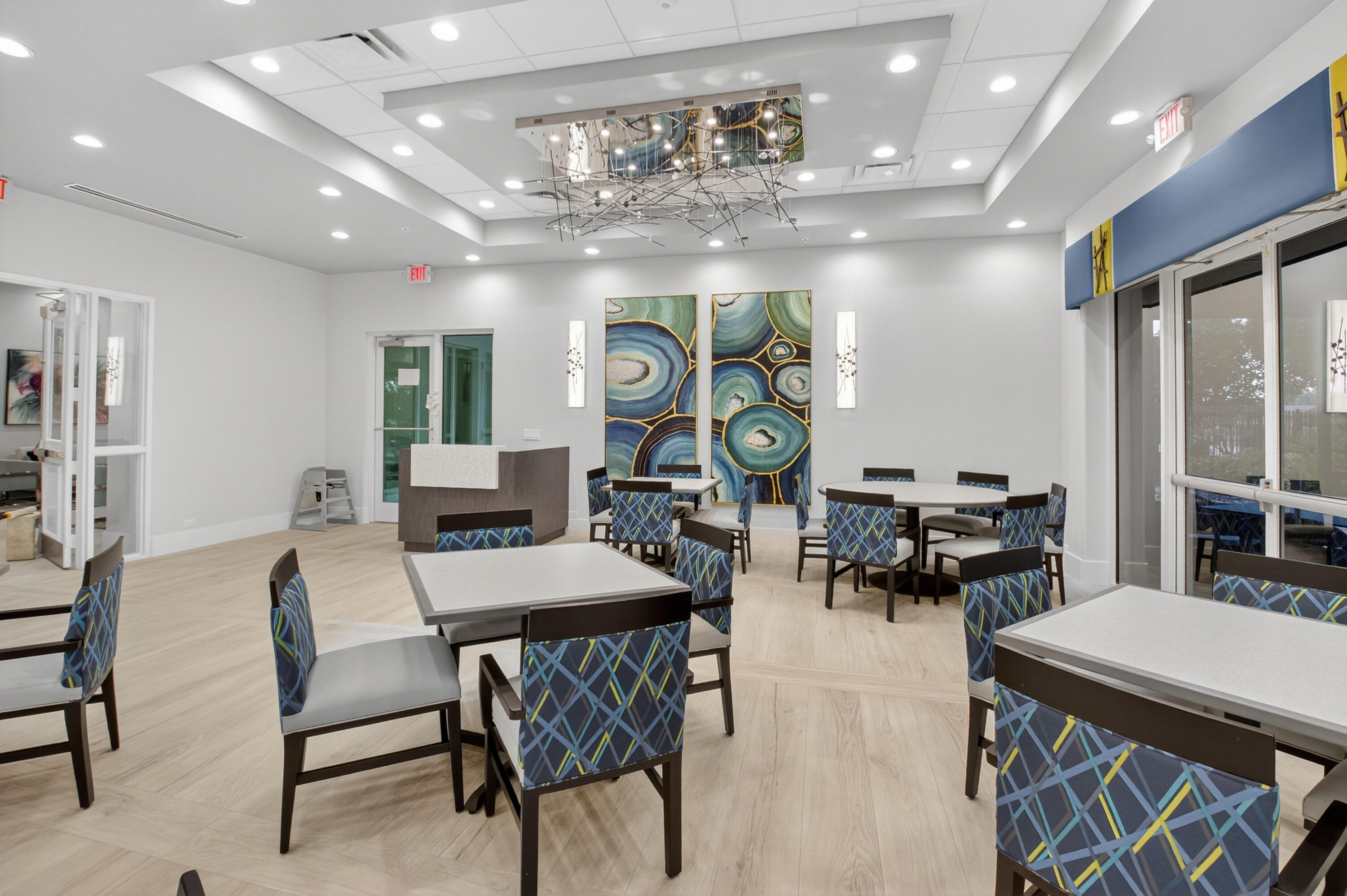 VALENCIA FALLS - Residential